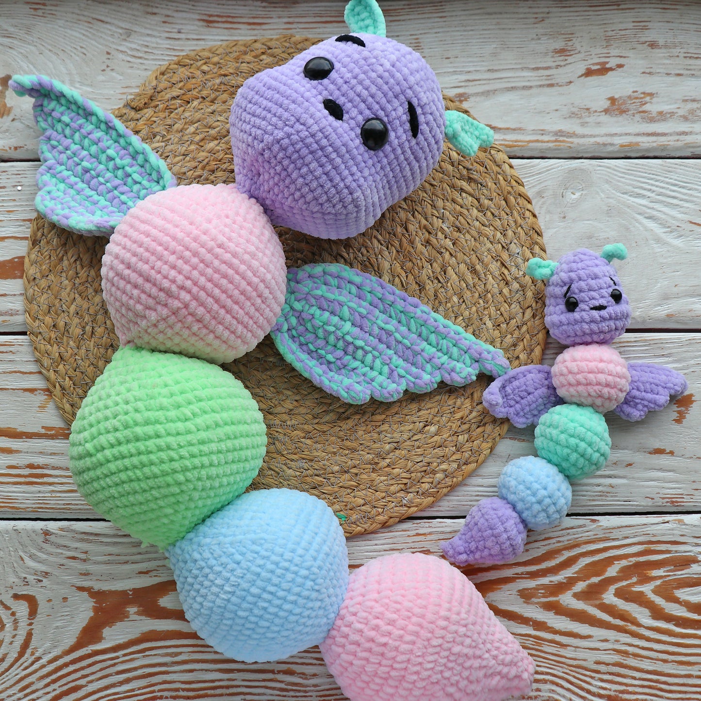DRAGONS Crochet Pattern (skill level beginner)