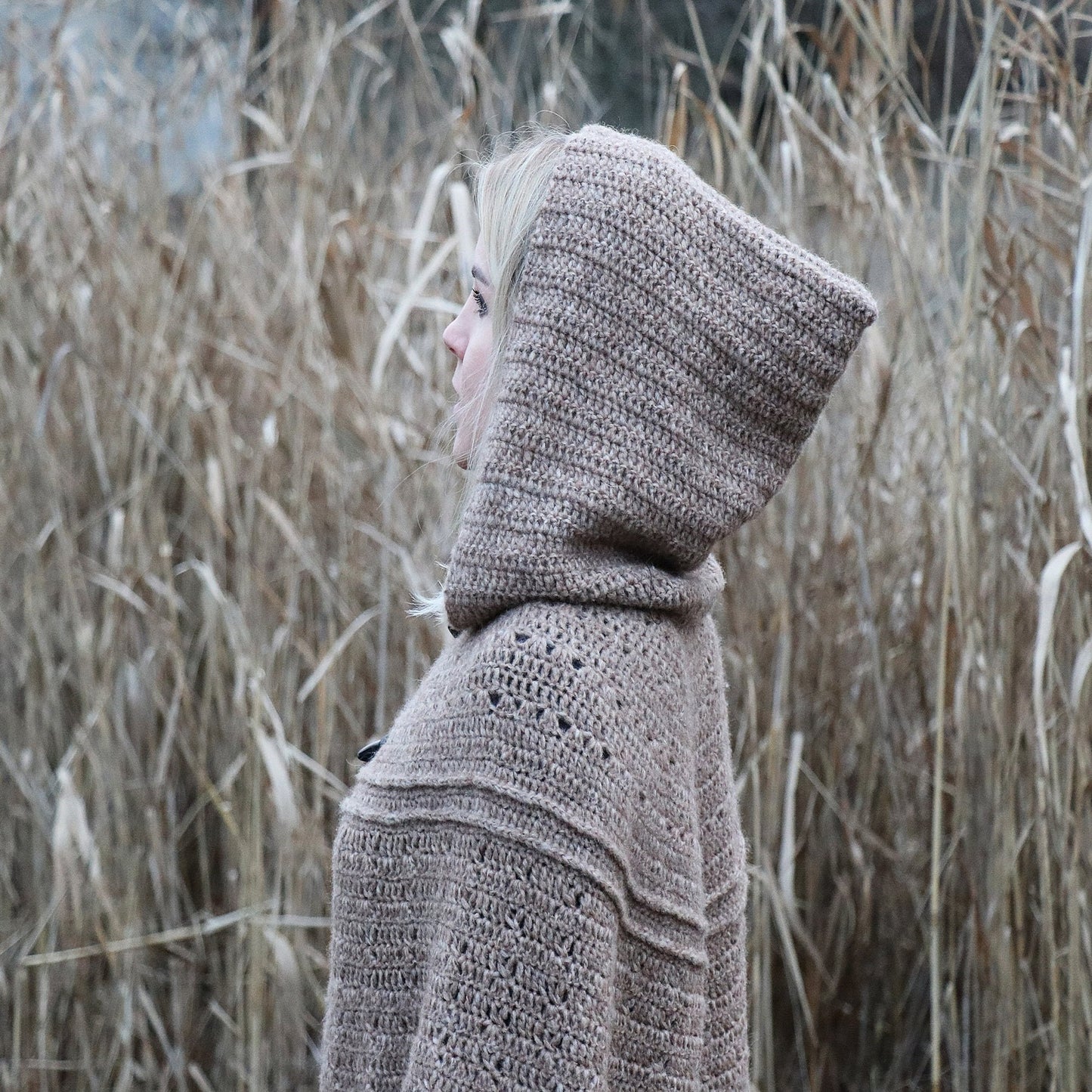 Crochet pattern Long hooded Cape, US standard terms, Skill level beginner