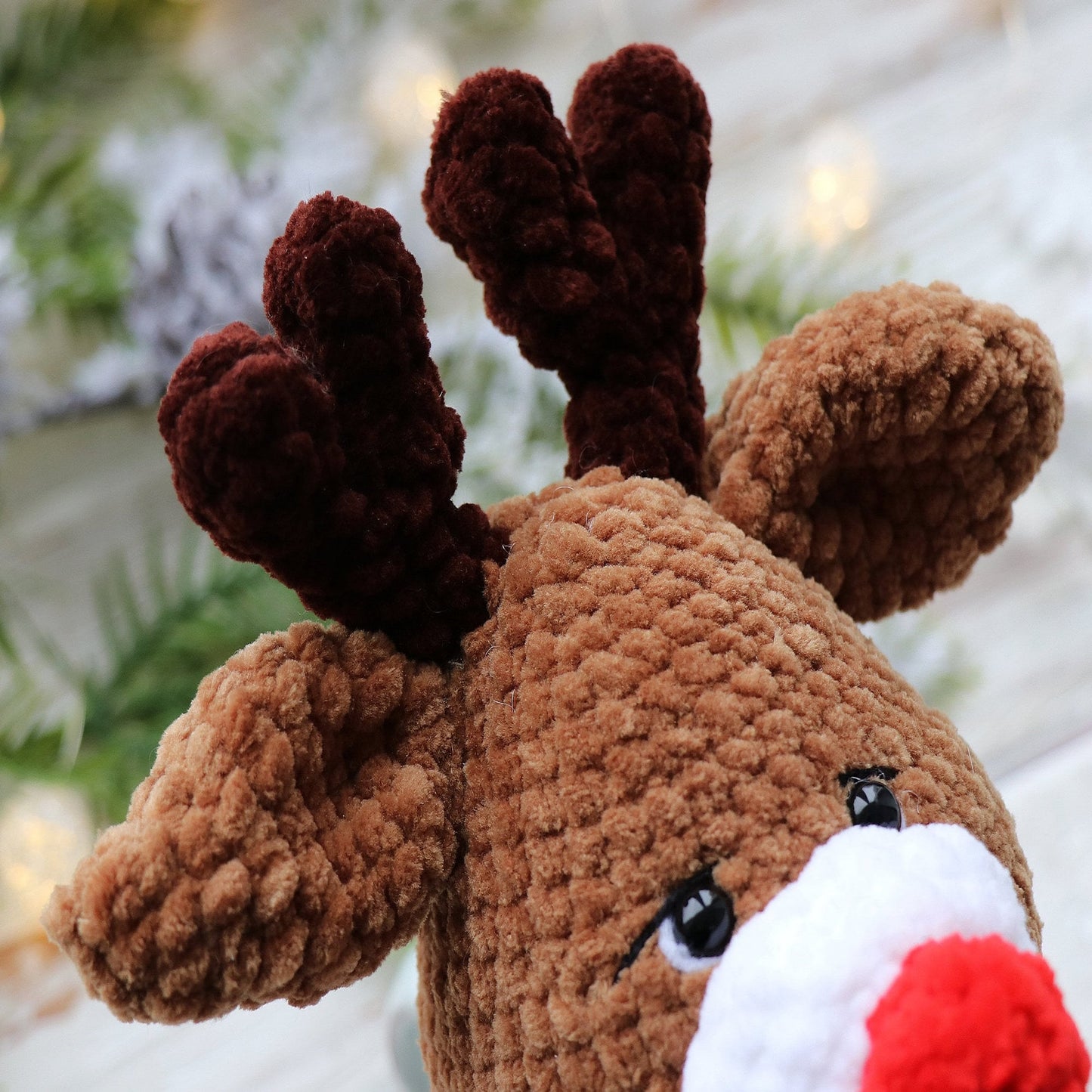 Crochet pattern Reindeer Rudolf, US standard terms, Skill level beginner