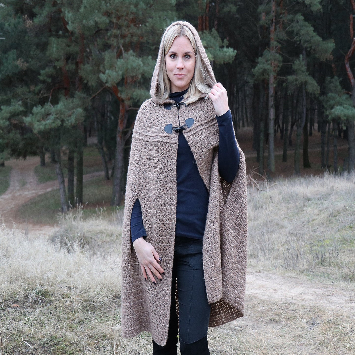 Crochet pattern Long hooded Cape, US standard terms, Skill level beginner
