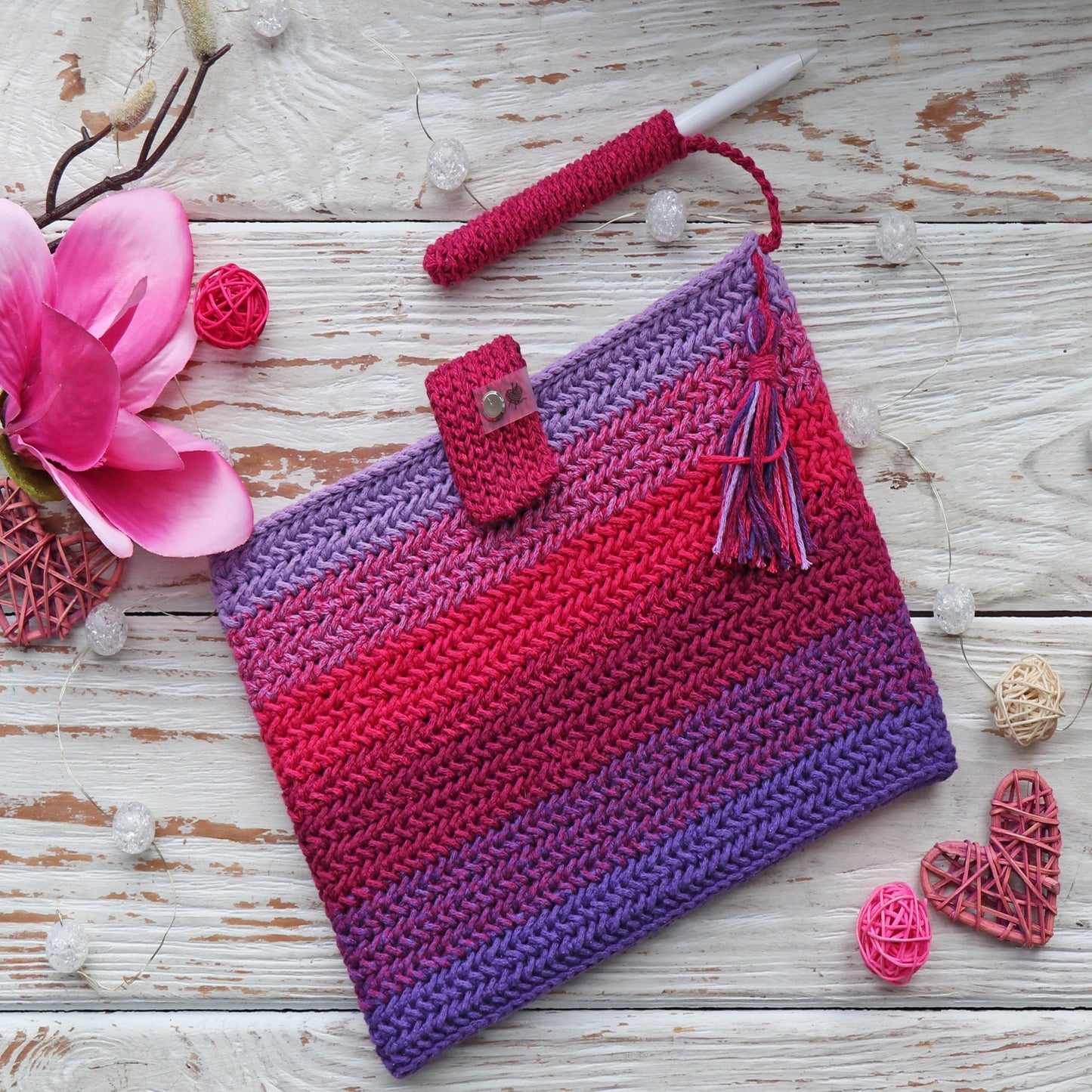 Crochet pattern Laptop Case, US standard terms, Skill level beginner