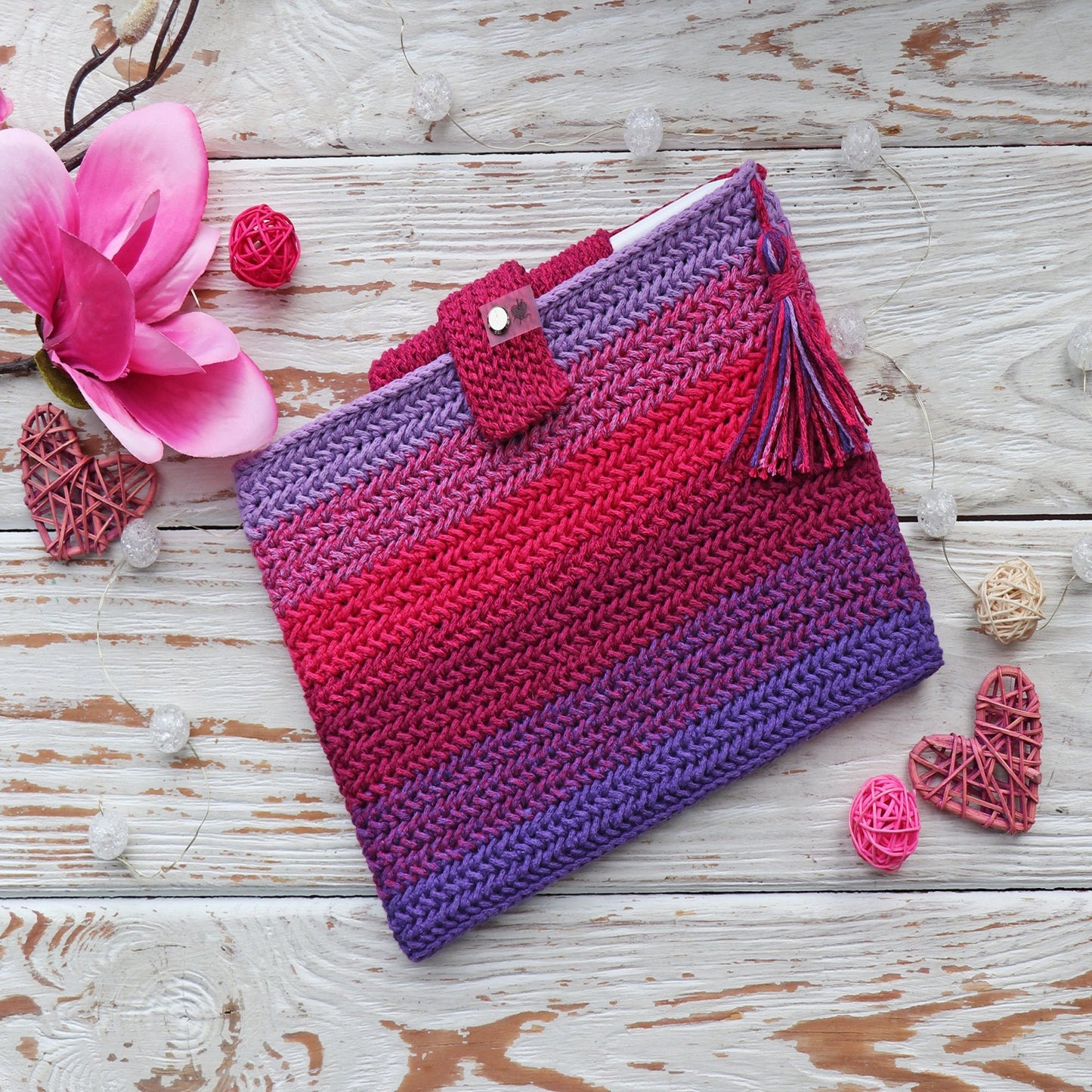 Crochet pattern Laptop Case, US standard terms, Skill level beginner