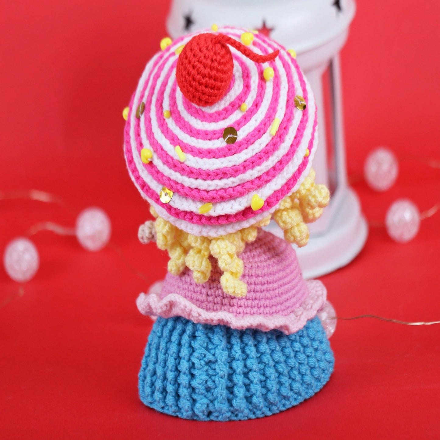 Crochet Reversible Princess and Muffin pattern, US standard terms, Skill level beginner