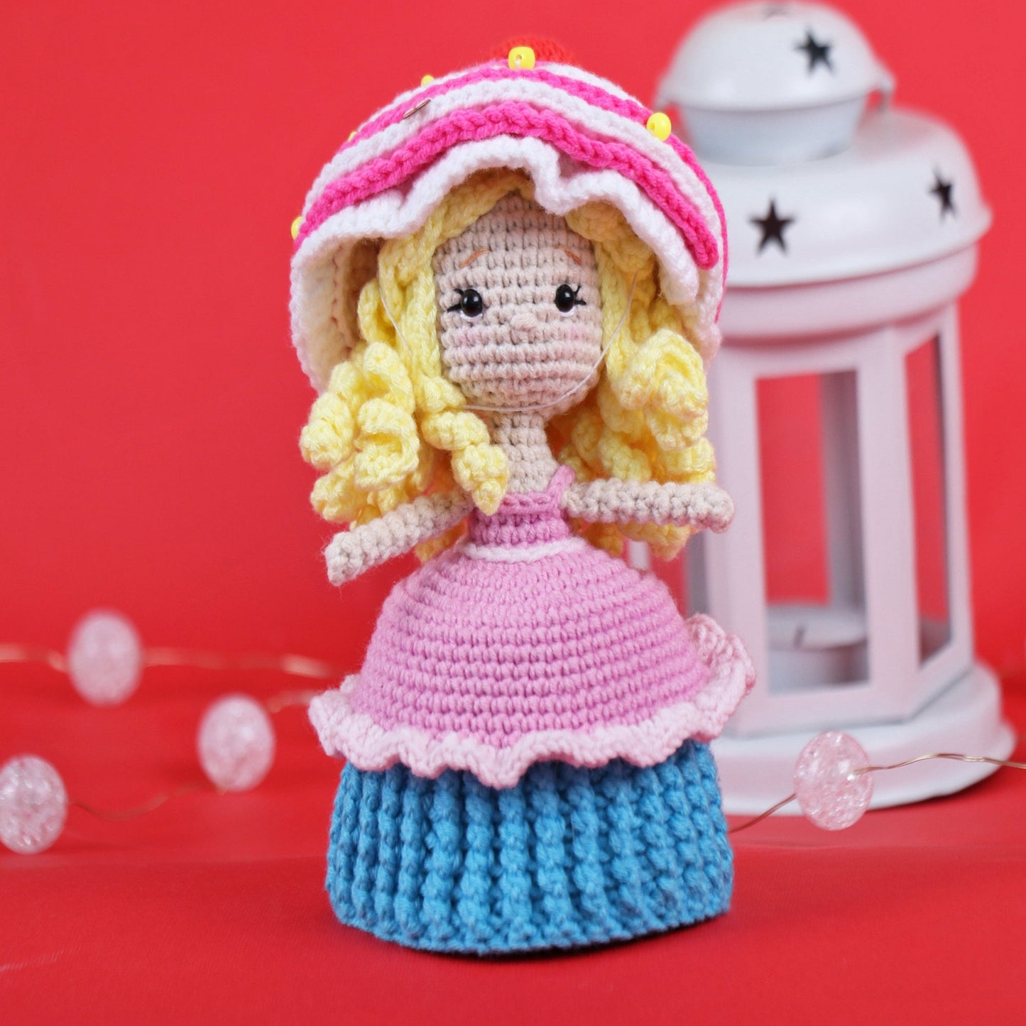 Crochet Reversible Princess and Muffin pattern, US standard terms, Skill level beginner