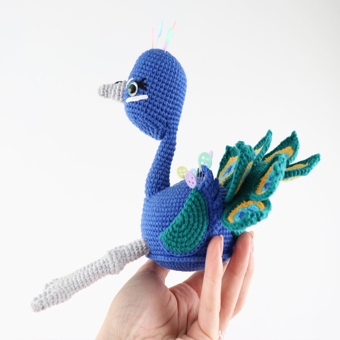 Crochet pattern peacock, US standard terms, Skill level beginner