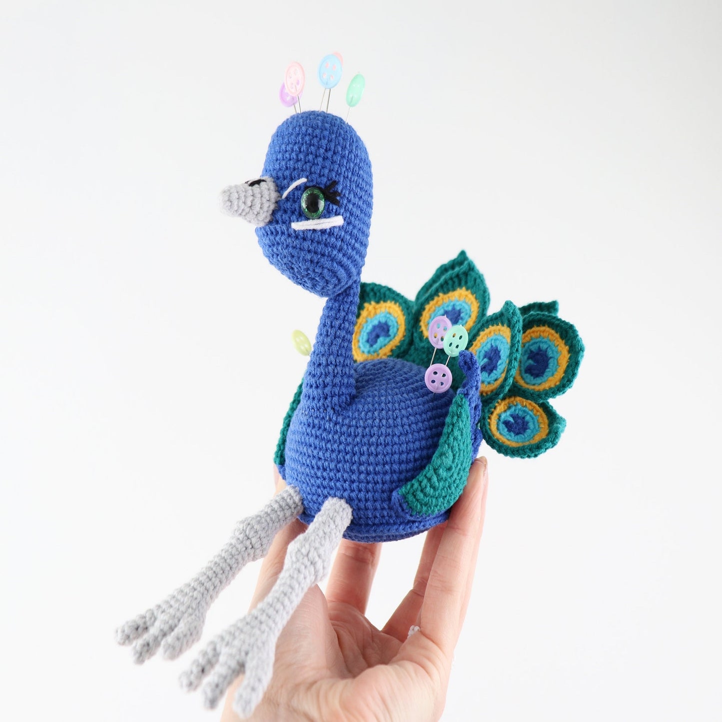 Crochet pattern peacock, US standard terms, Skill level beginner