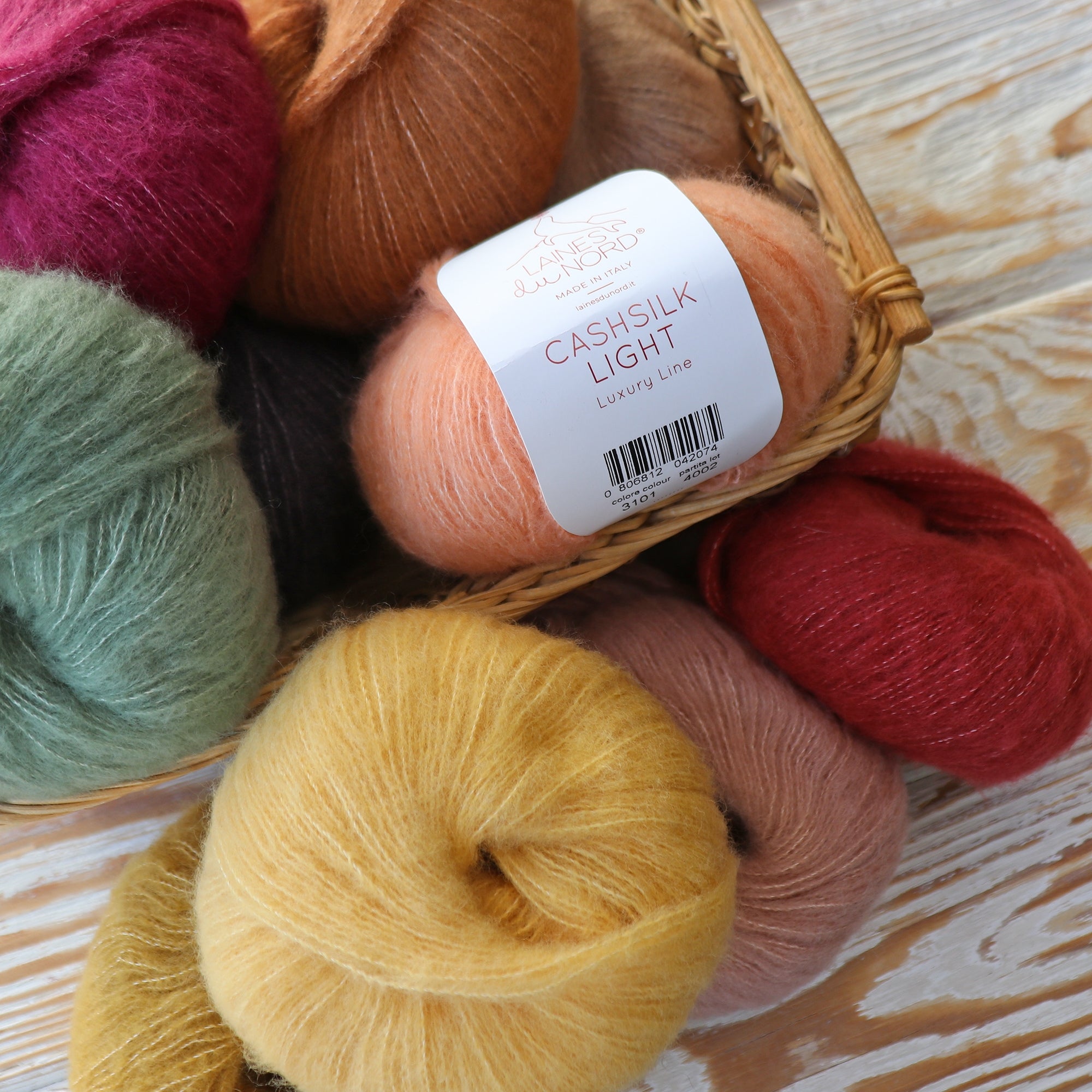 Laines du Nord Cashsilk Light, 0.88 oz / 145 yds