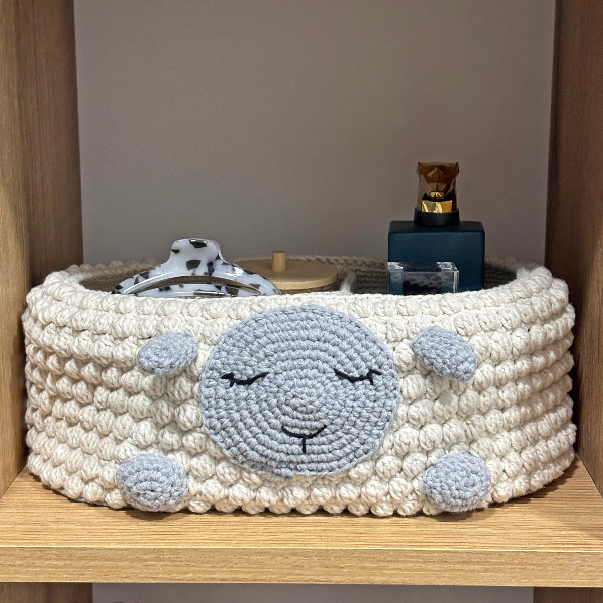 SHEEP ORGANIZER Crochet Pattern (skill level intermediate)
