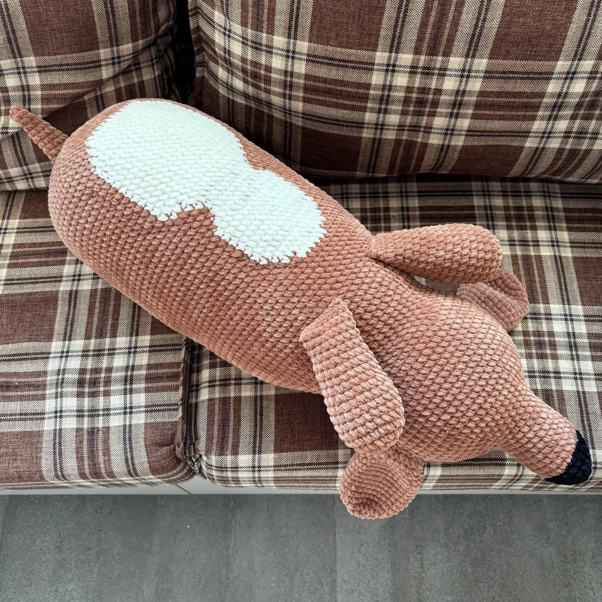 DOG PILLOW Crochet Pattern (skill level beginner)