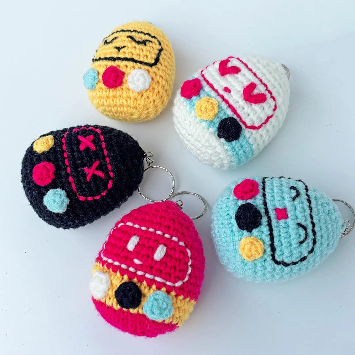 Tamagotchi Keychain Crochet Pattern (skill level Beginner)