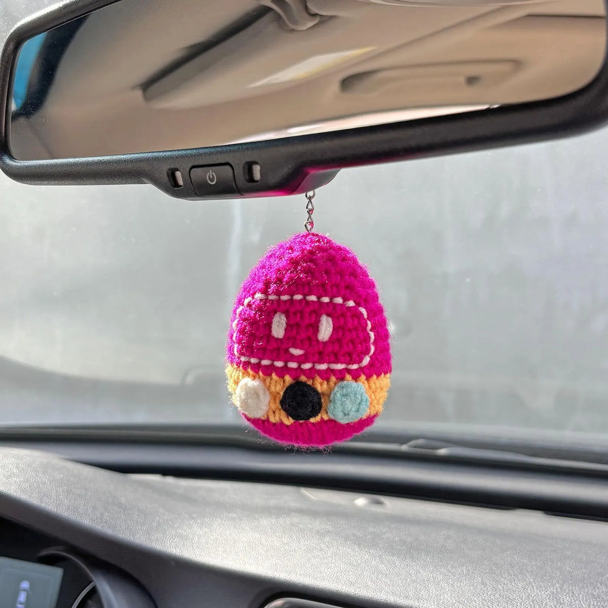 Tamagotchi Keychain Crochet Pattern (skill level Beginner)