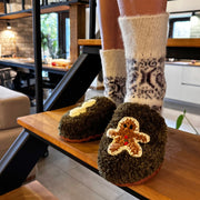 CHRISTMAS SLIPPERS Crochet Pattern (skill level Intermediate)