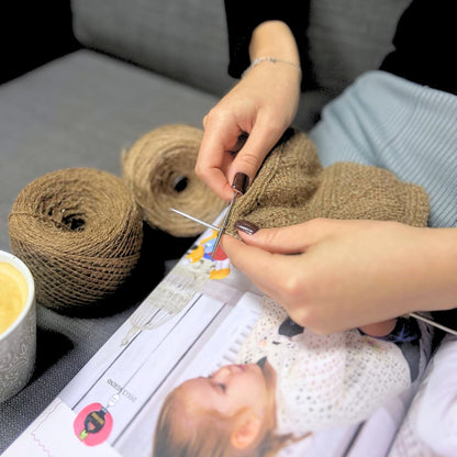 Camel Wool Yarn, 2 colors, 3.53 oz / 383 yds