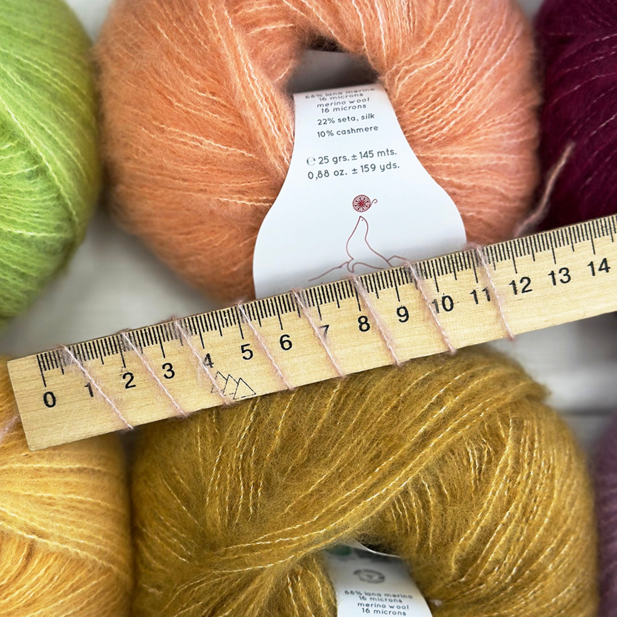 Laines du Nord Cashsilk Light, 0.88 oz / 145 yds