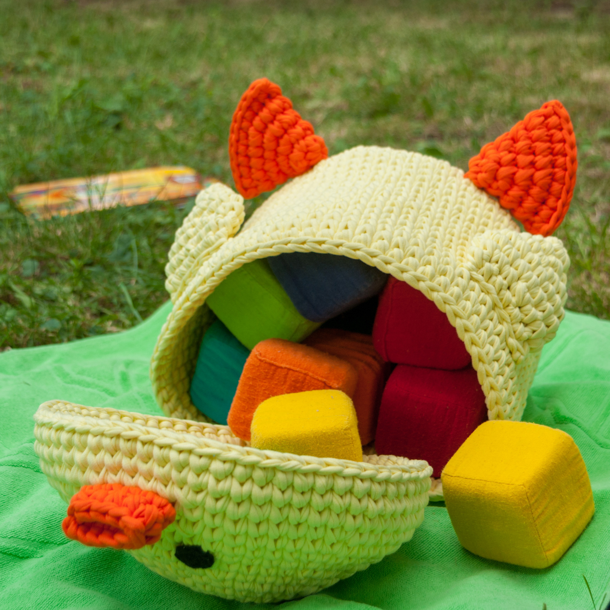 DUCK BASKET Crochet Pattern (skill level beginner)