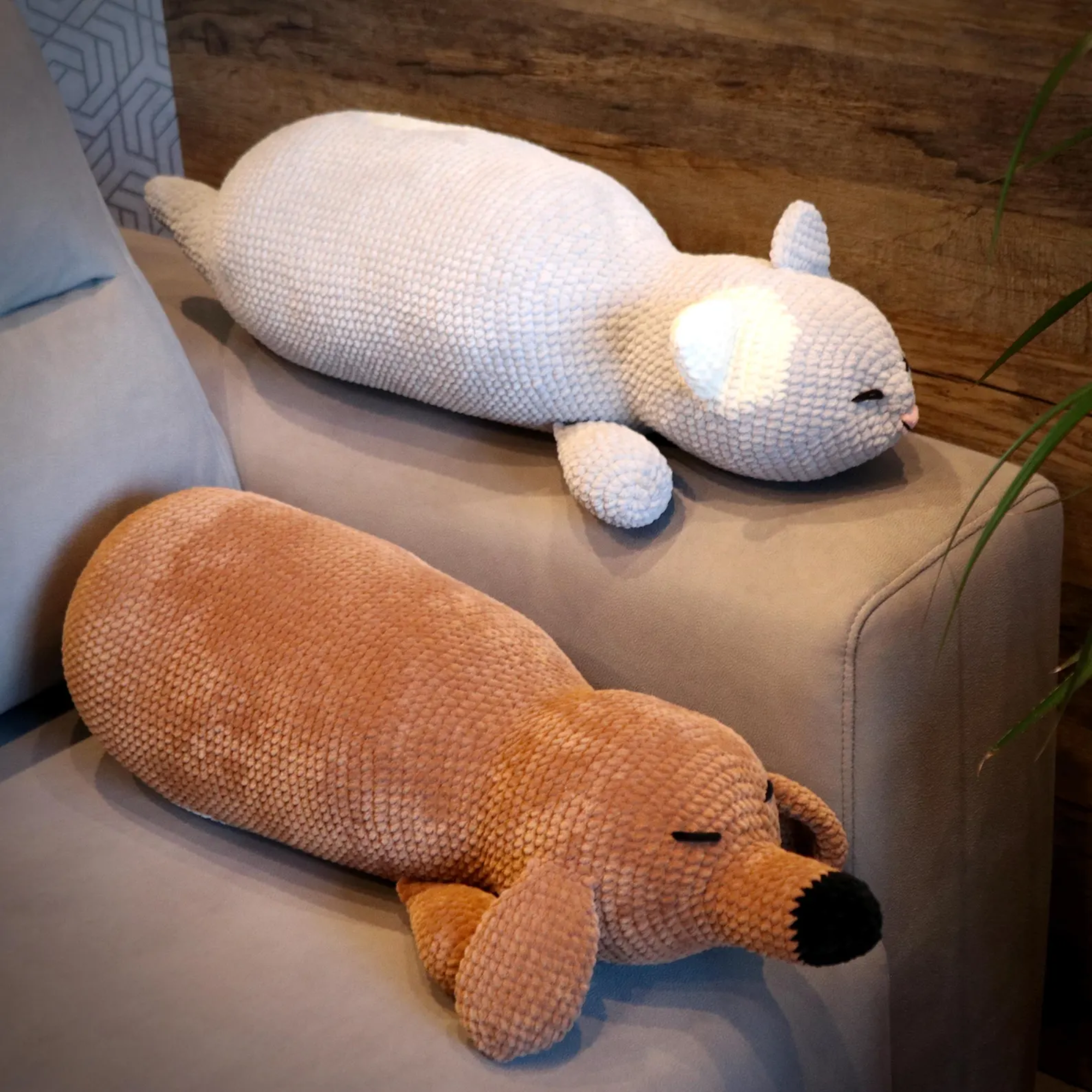 DOG PILLOW Crochet Pattern (skill level beginner)