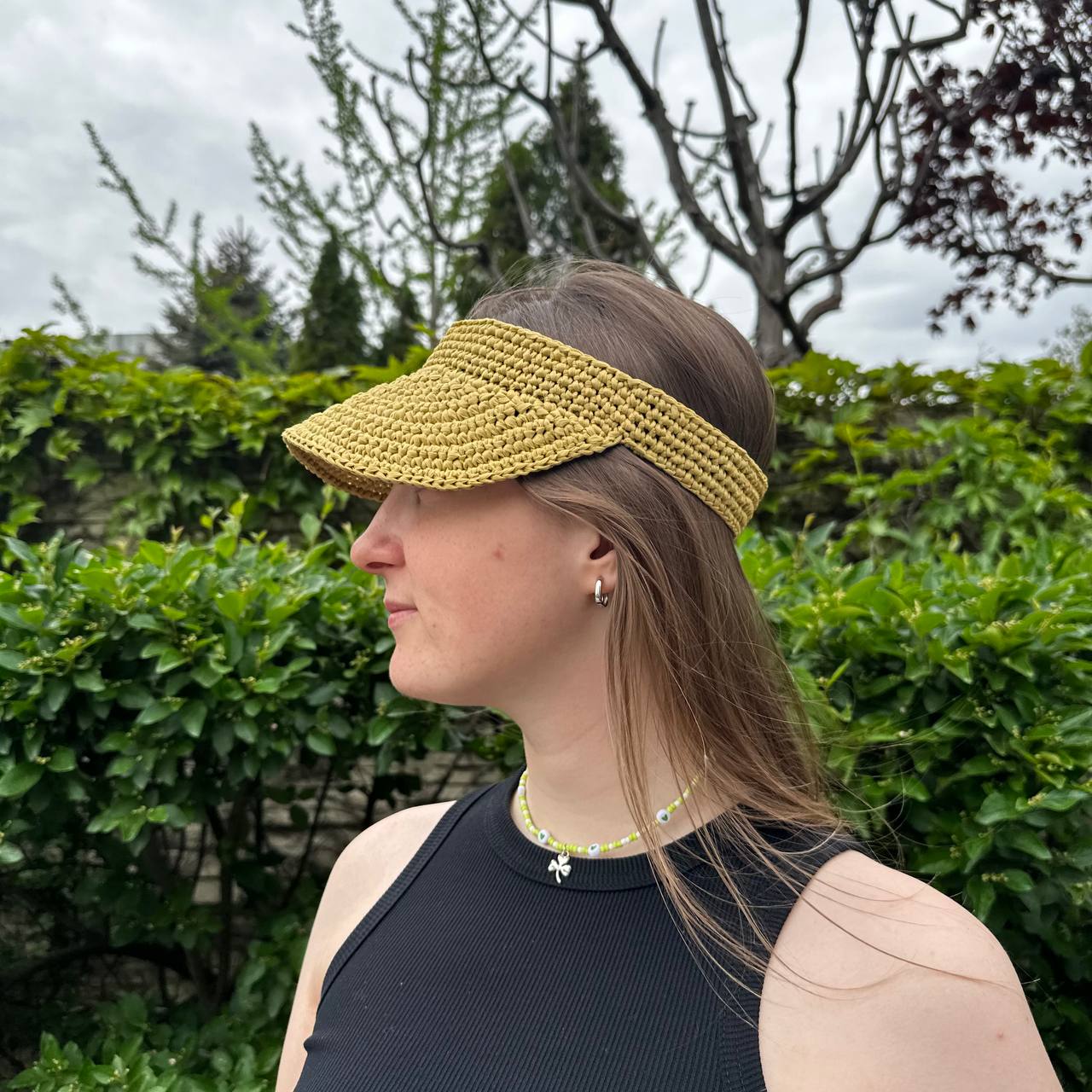 Crochet Pattern Summer Raffia, US standard terms, Skill level Visor basic stitches