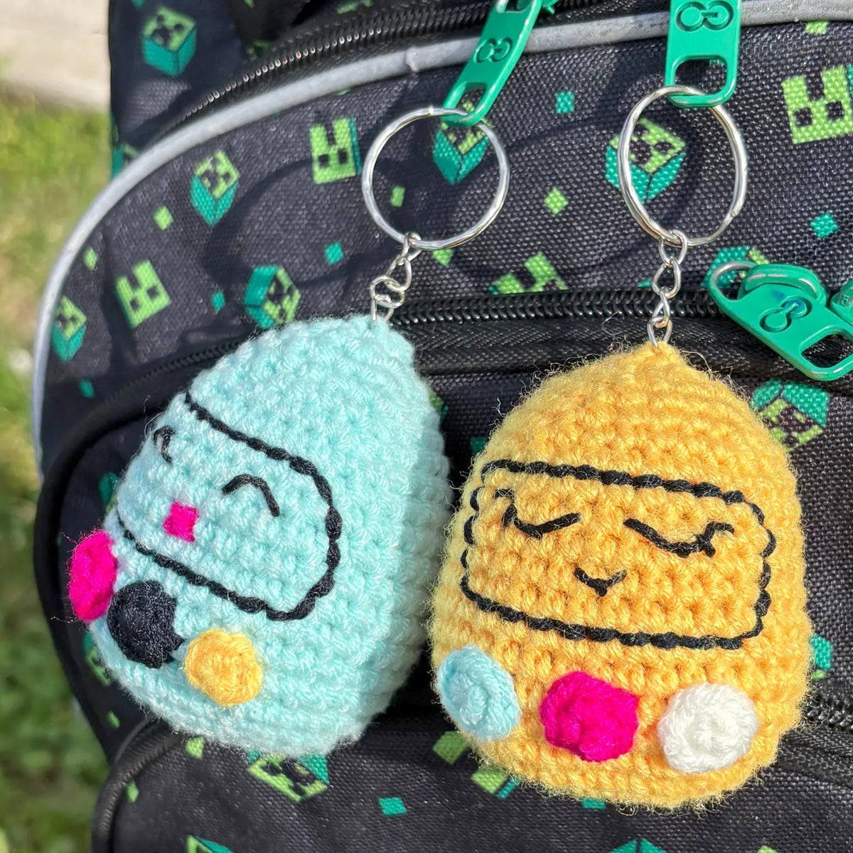 Tamagotchi Keychain Crochet Pattern (skill level Beginner)