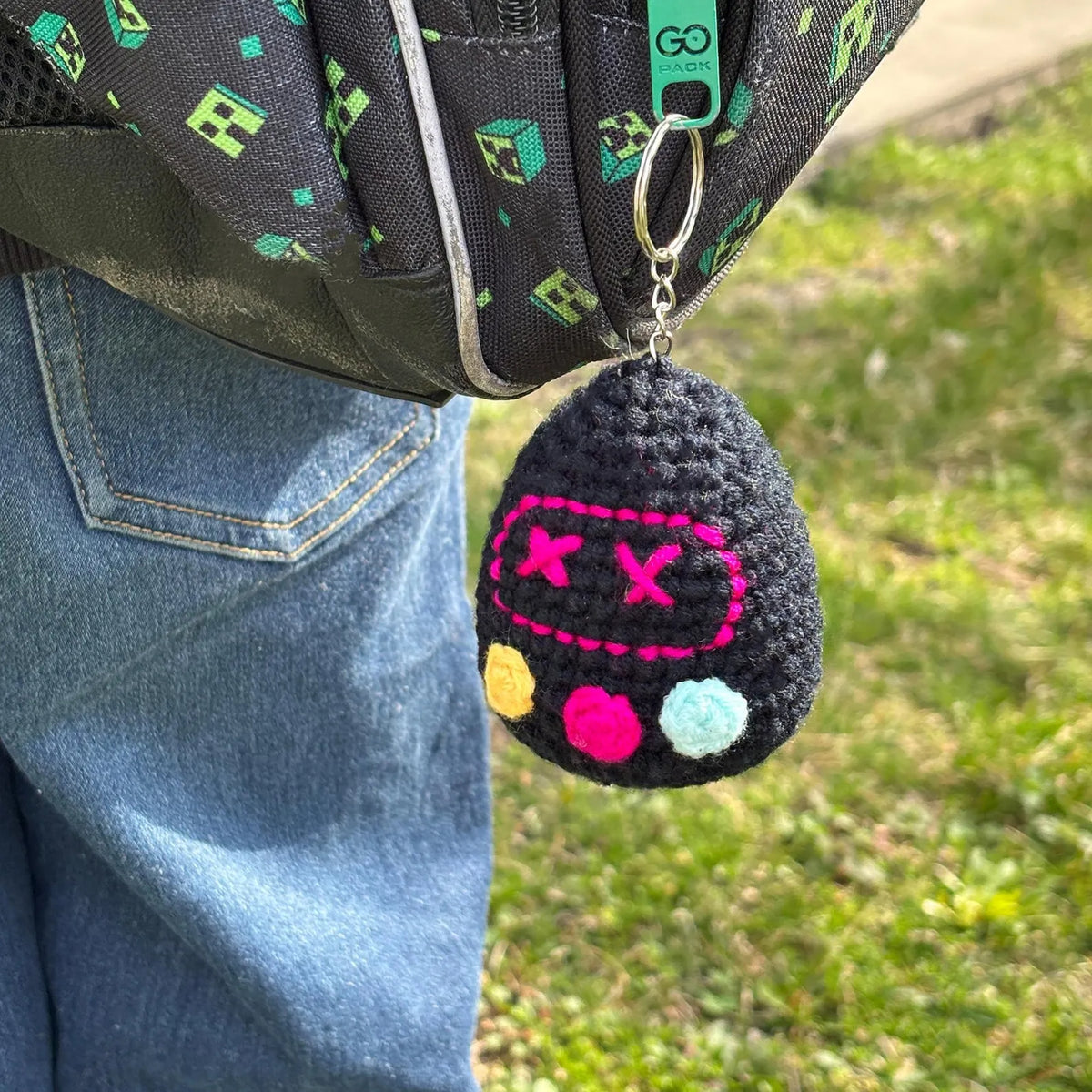Tamagotchi Keychain Crochet Pattern (skill level Beginner)