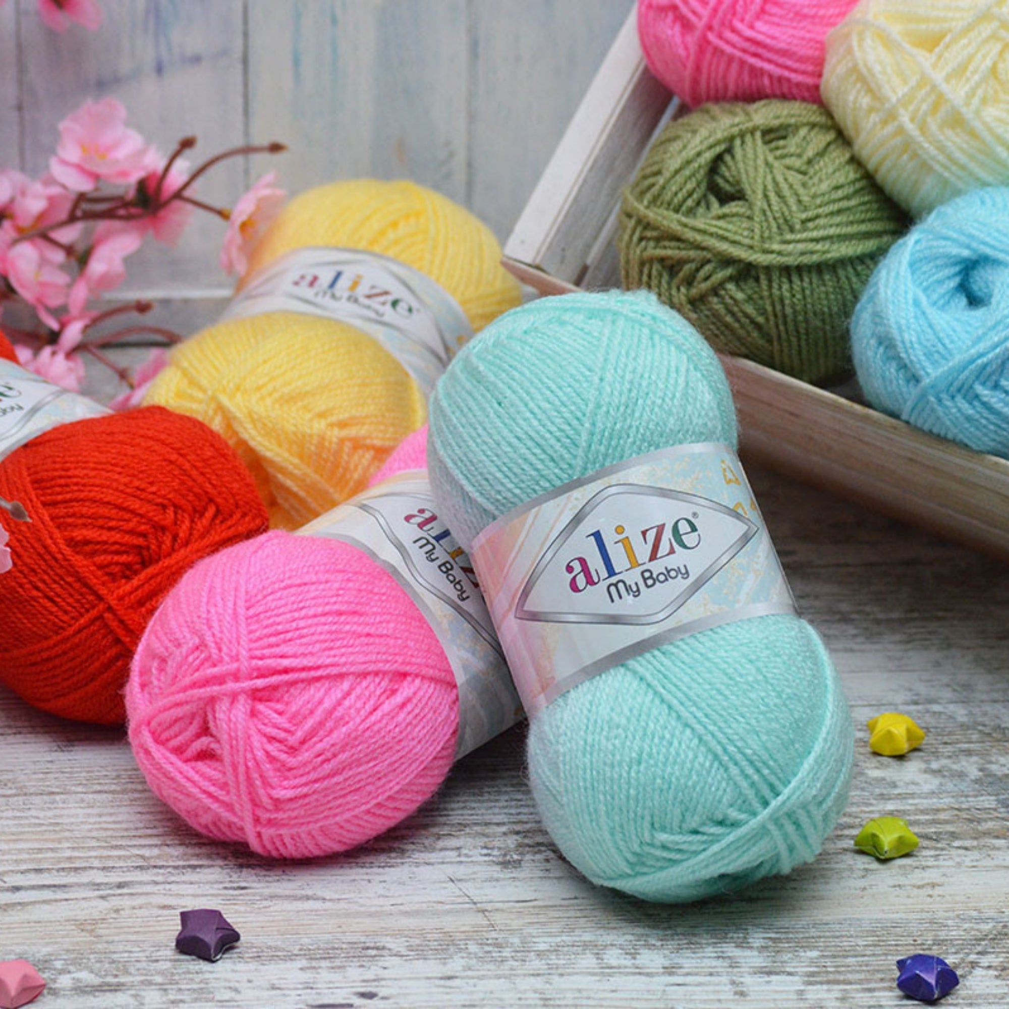 Alize My Baby, 42 colors, 4.1 oz / 394 yds