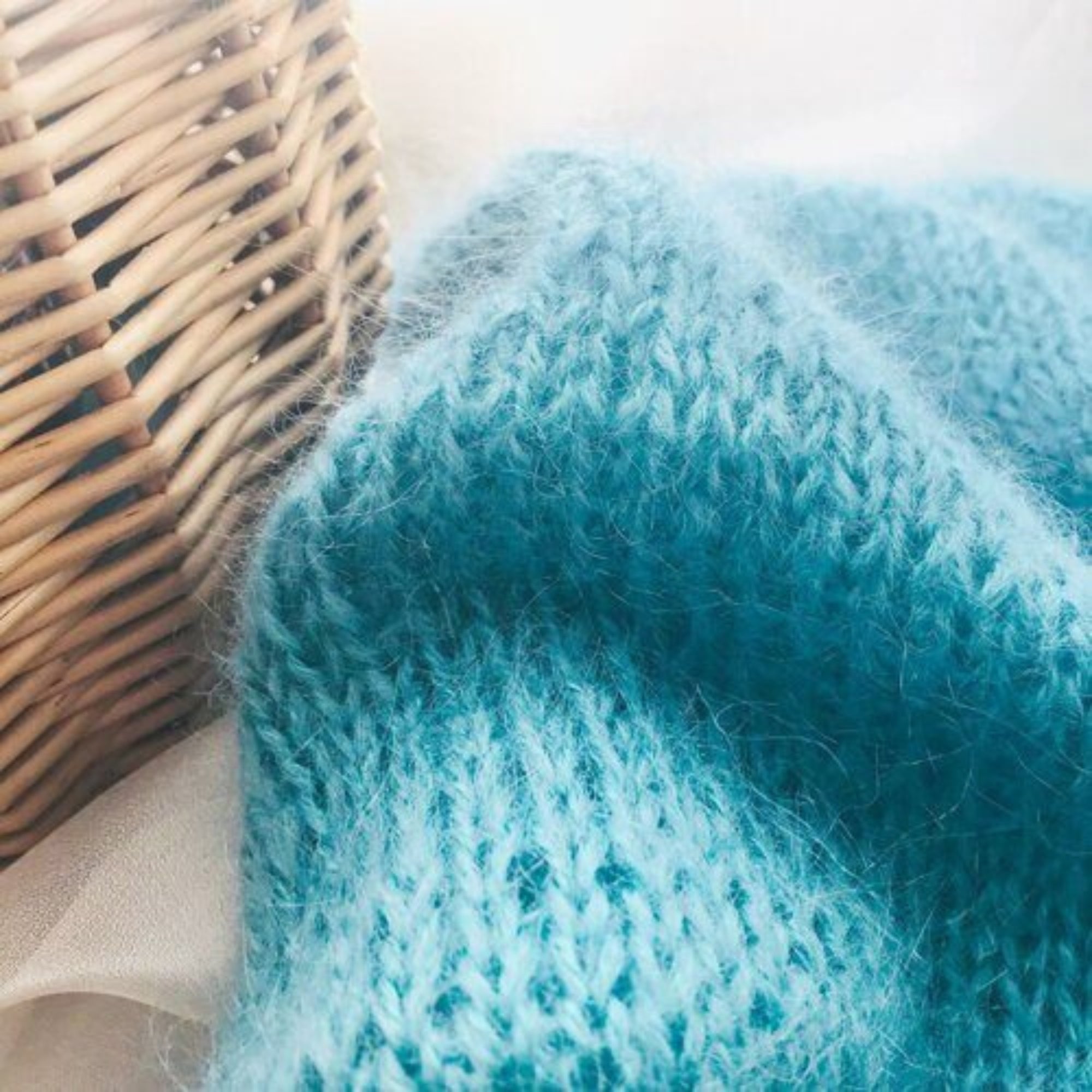 Alize Mohair Classic, 17 colors, 3.53 oz / 219 yds