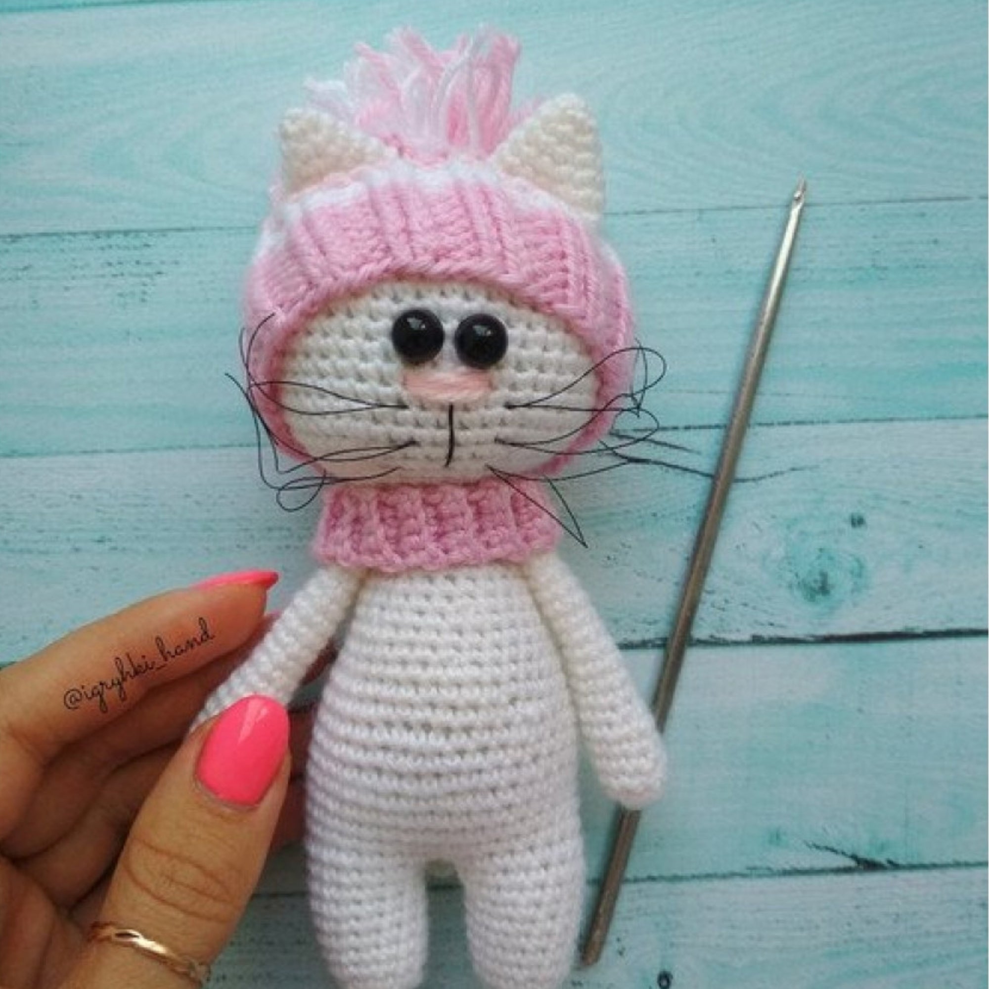 YarnArt Etamin, 27 colors, 1.06 oz / 197 yds