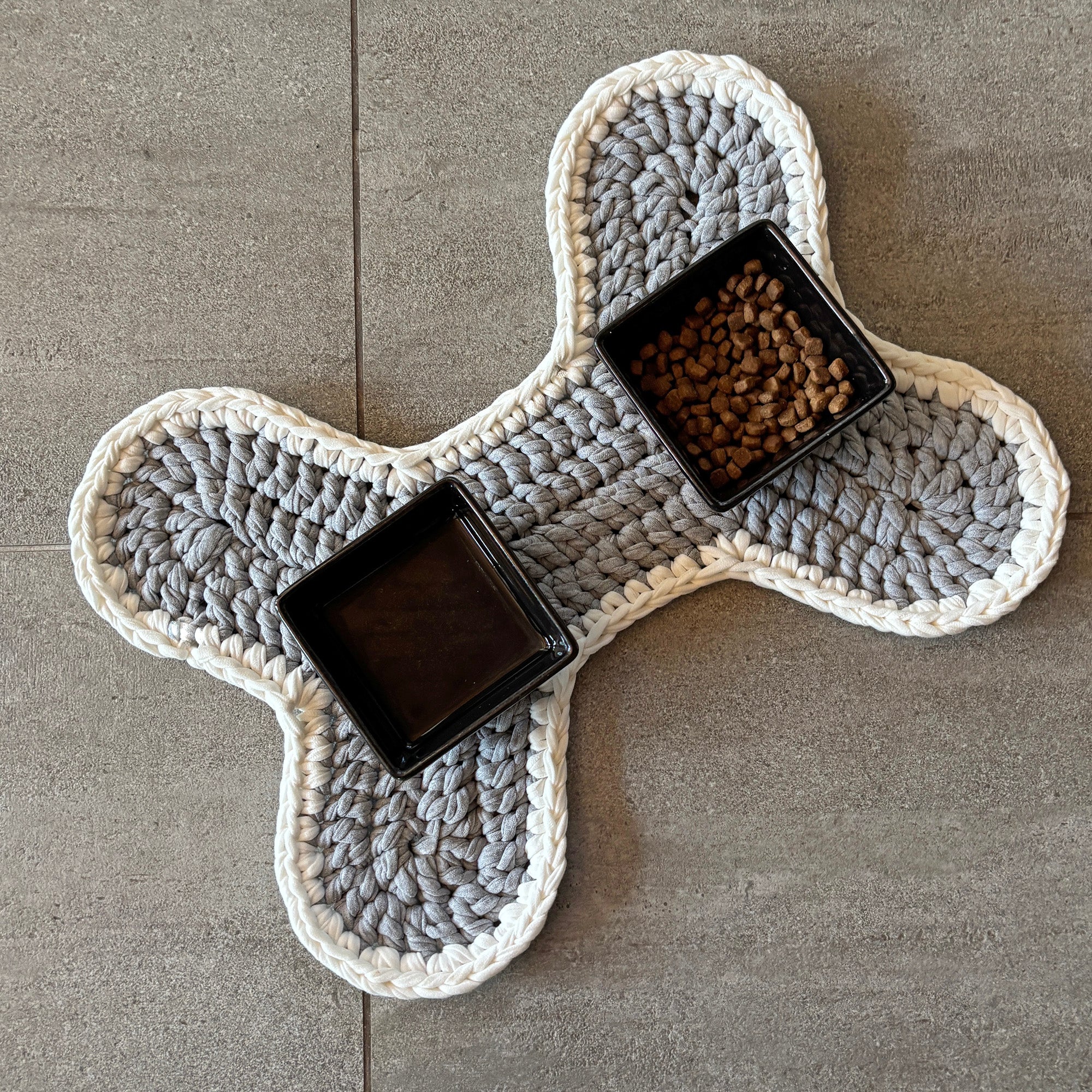 DOG BED & MAT CACTIS CAT HAT Crochet Pattern (skill level Beginner)