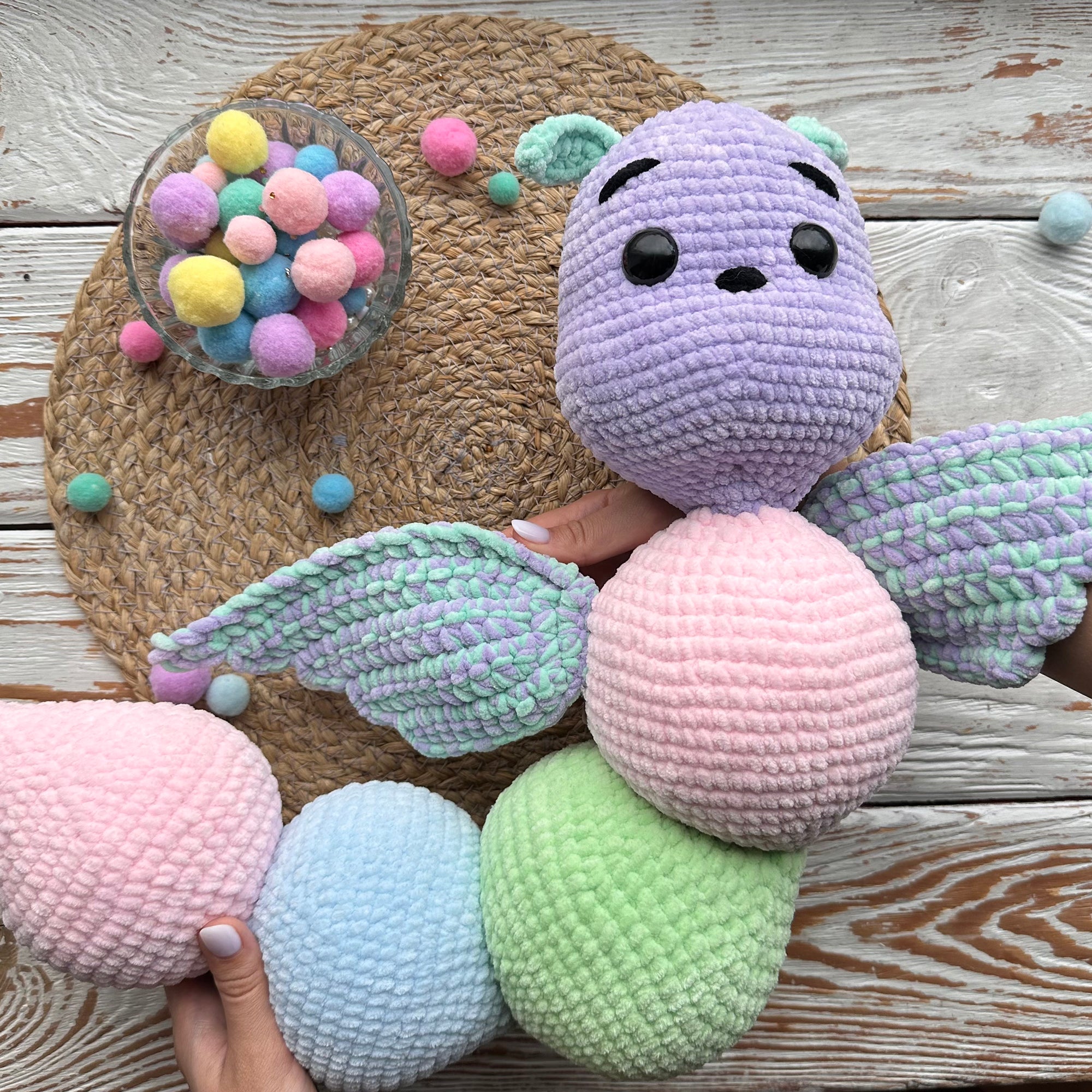 DRAGONS Crochet Pattern (skill level beginner)