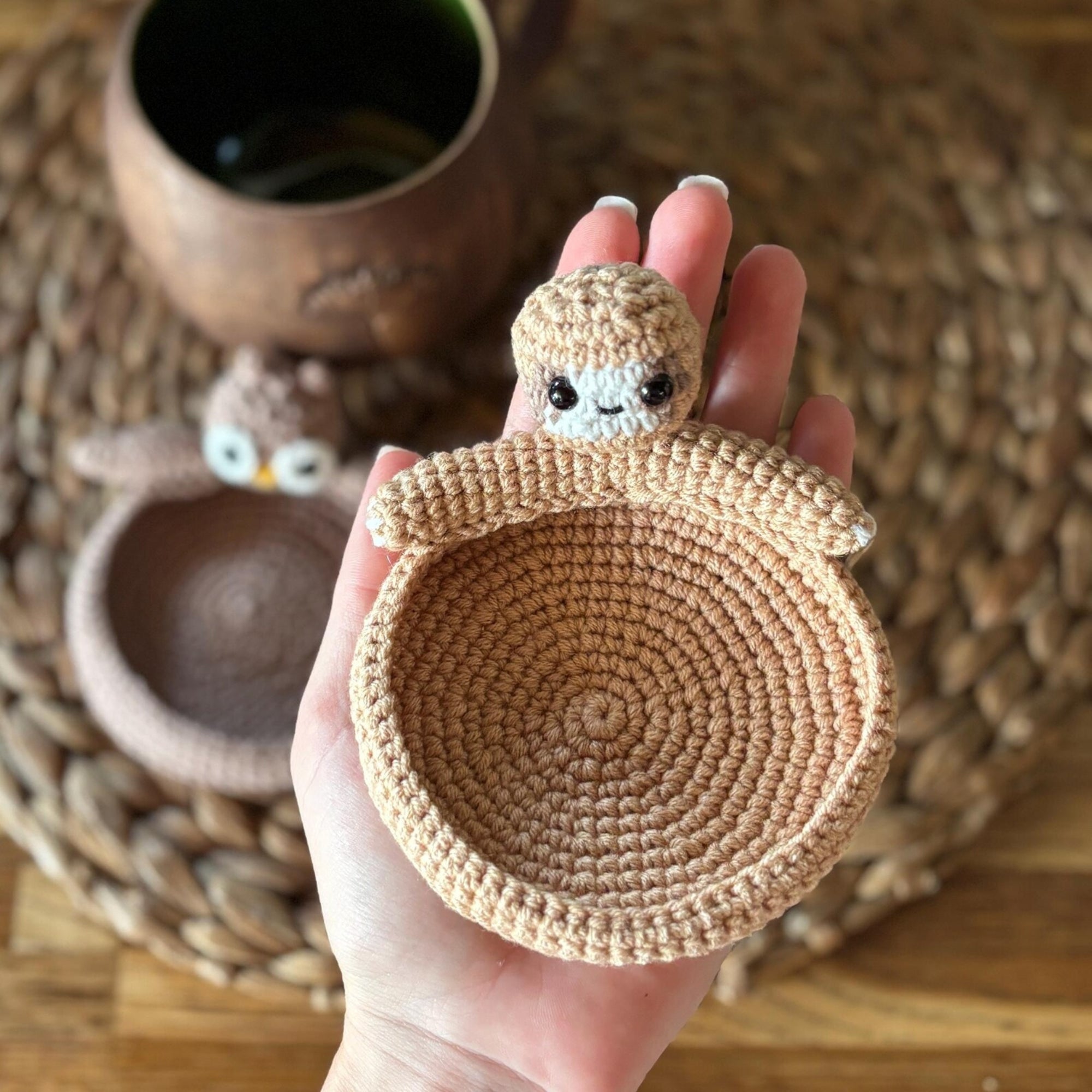 Coasters Sloth & Owl Crochet Kit (skill level Beginner)