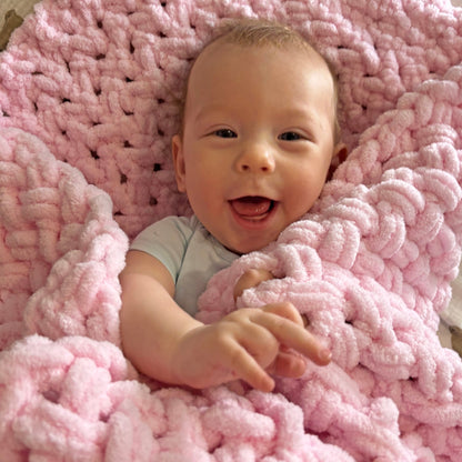 COZY BABY BLANKET Finger Knitting Pattern (skill level Beginner)