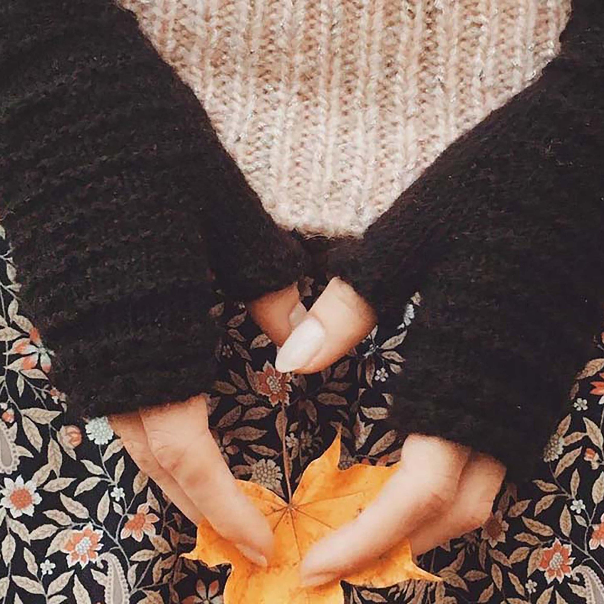 Alize LanaGold Fine, 31 colors, 3.53 oz / 426 yds