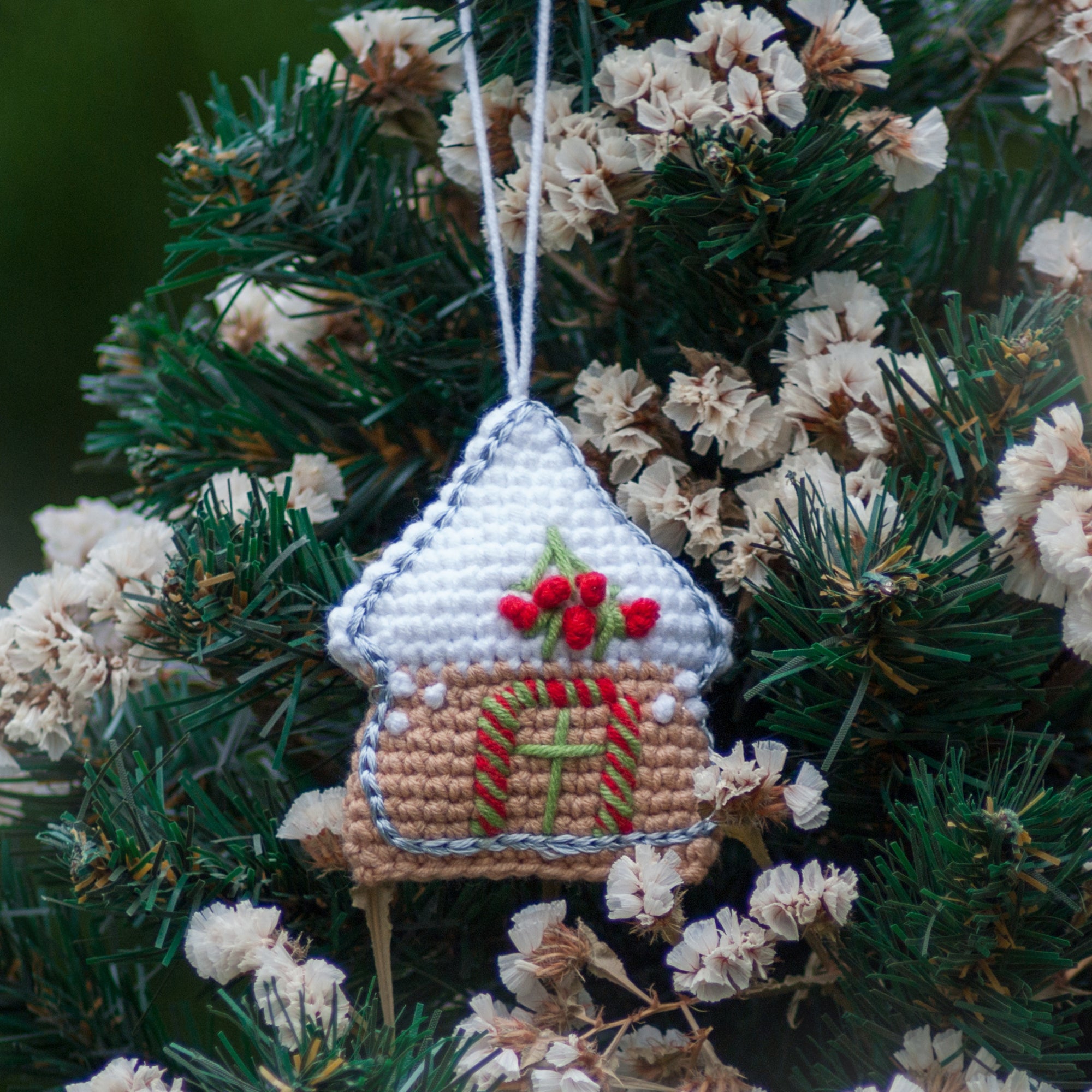 CHRISTMAS ORNAMENTS Crochet Pattern (skill level Beginner)