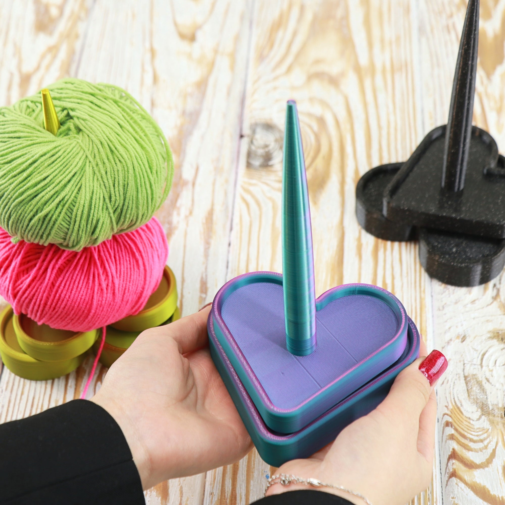 3D Printed Heart-Shaped Yarn Holder