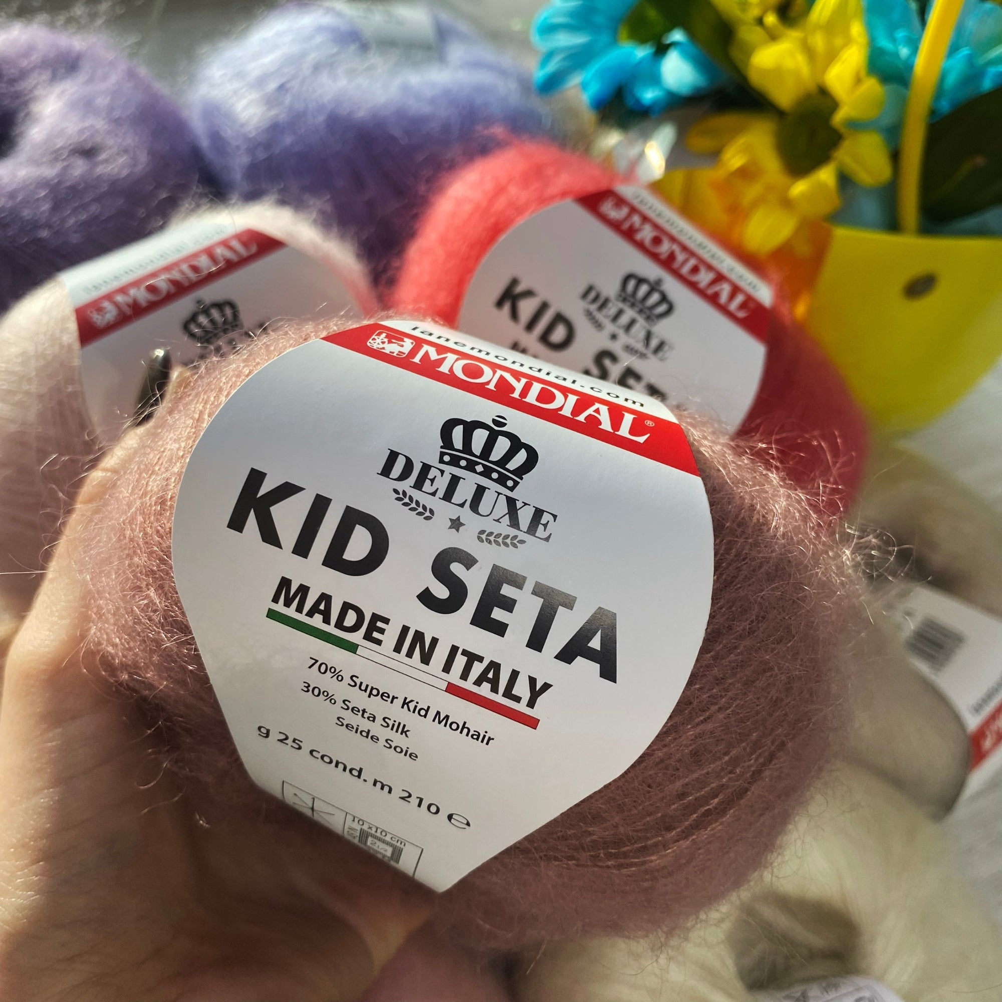 Mondial Kid Seta, 27 colors, 0.88 oz / 230 yds