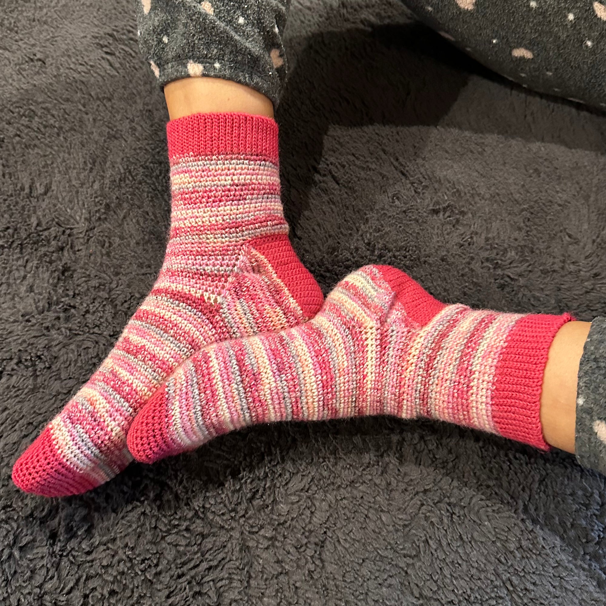 CROCHET SOCKS Crochet Pattern (skill level beginner)