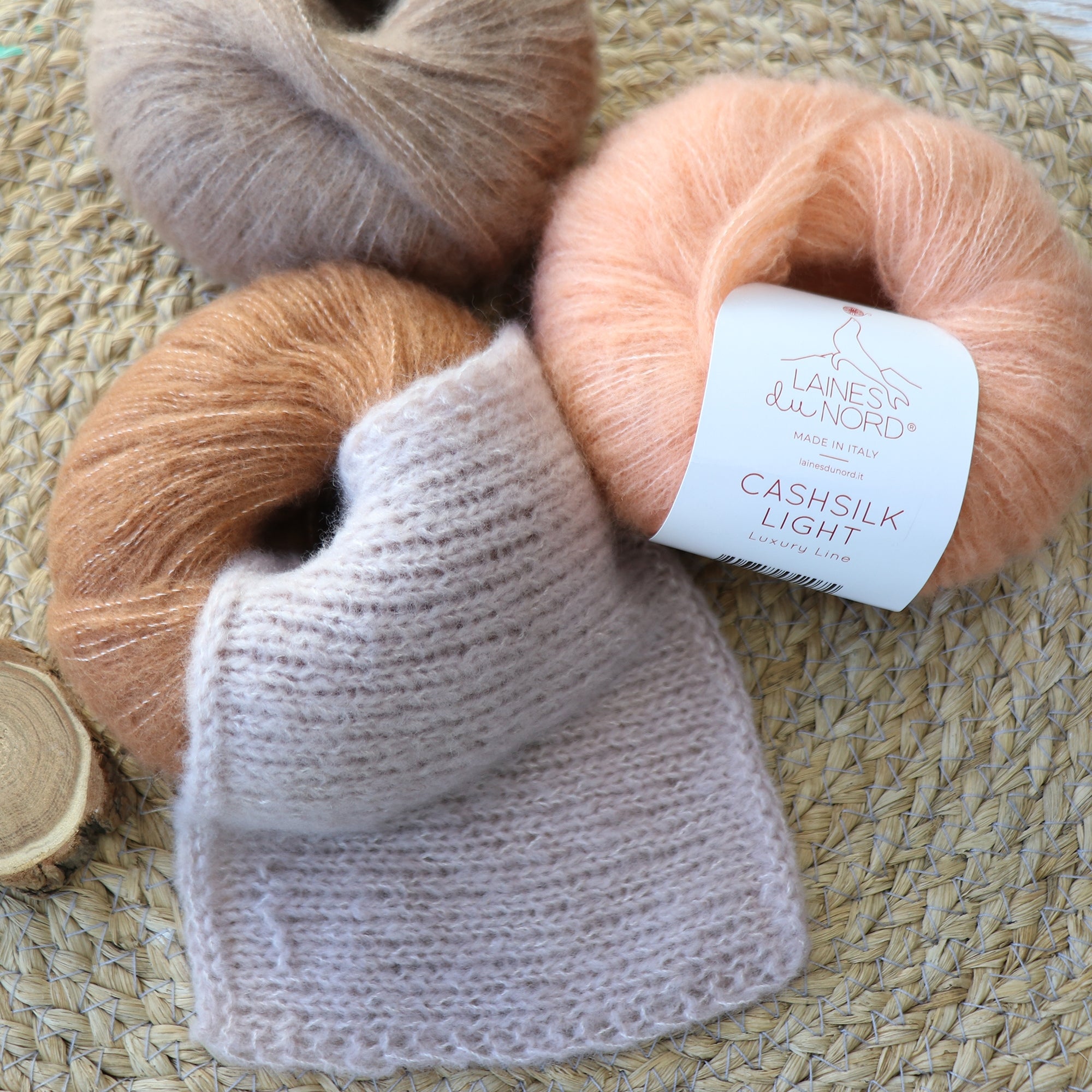 Laines du Nord Cashsilk Light, 0.88 oz / 145 yds