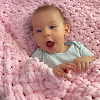 COZY BABY BLANKET Finger Knitting Pattern (skill level Beginner)