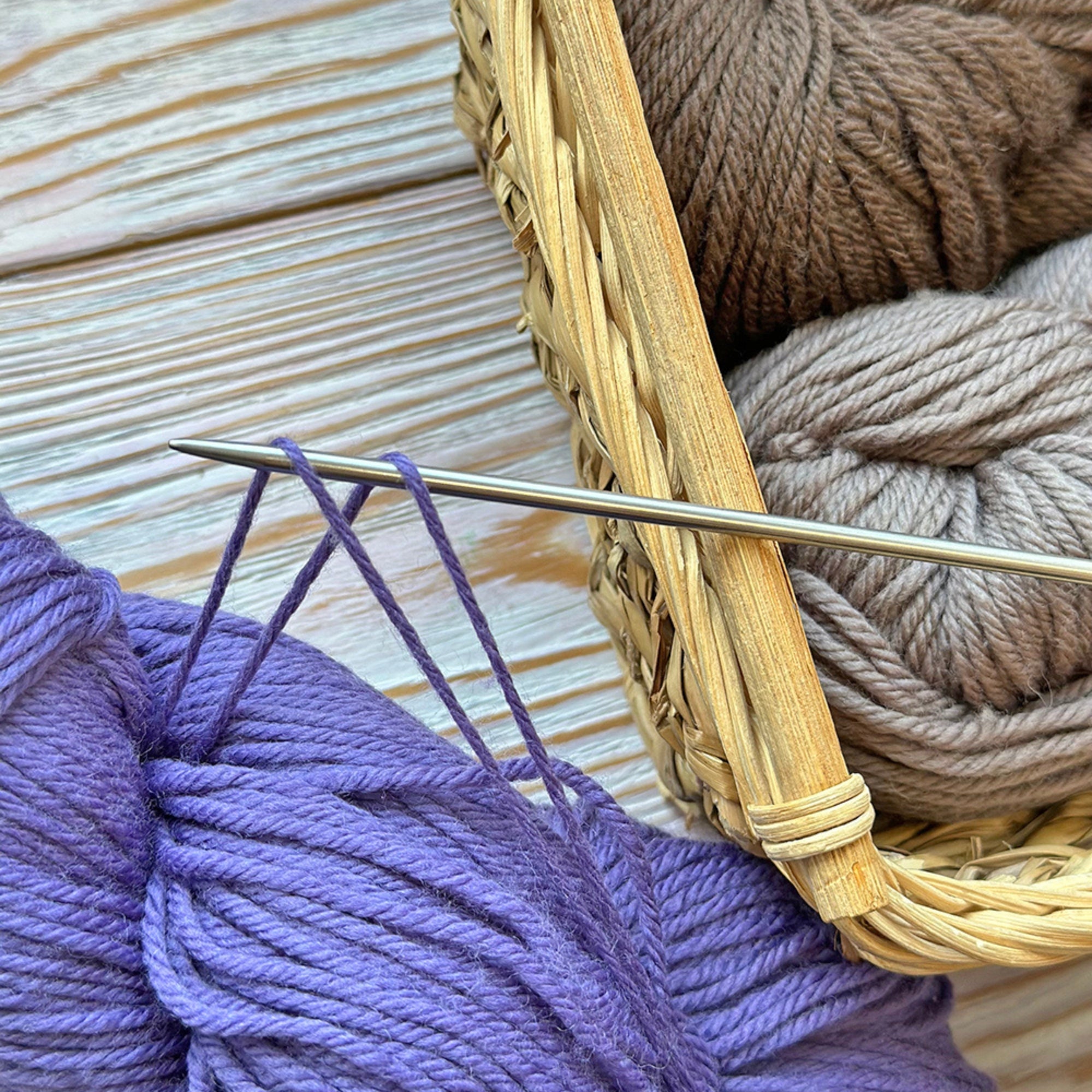 La Mia Natural Wool, 11 colors, 3.52 oz / 219 yds