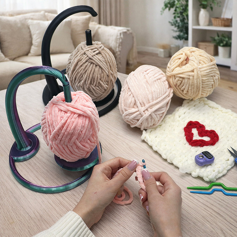 Magnetic Rotating Yarn Holder