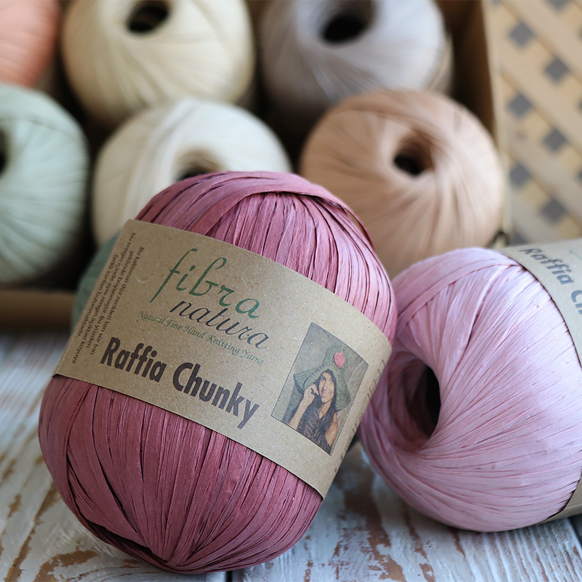 Fibranatura Raffia Chunky, 11 colors, 3.5 oz / 126 yds