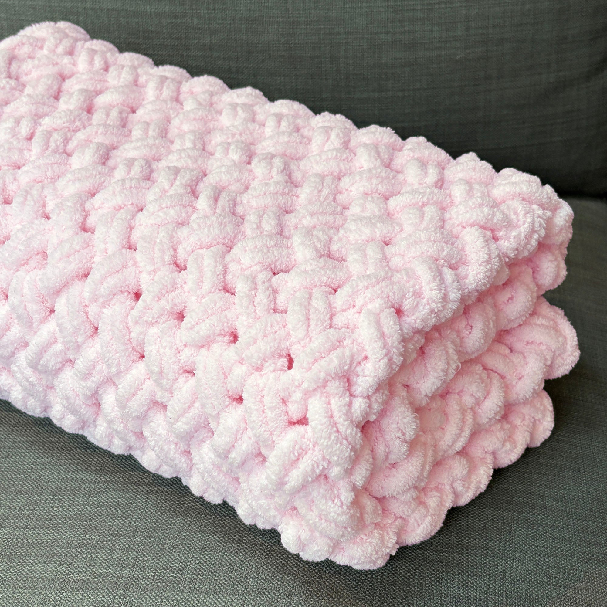 COZY BABY BLANKET Finger Knitting Pattern (skill level Beginner)