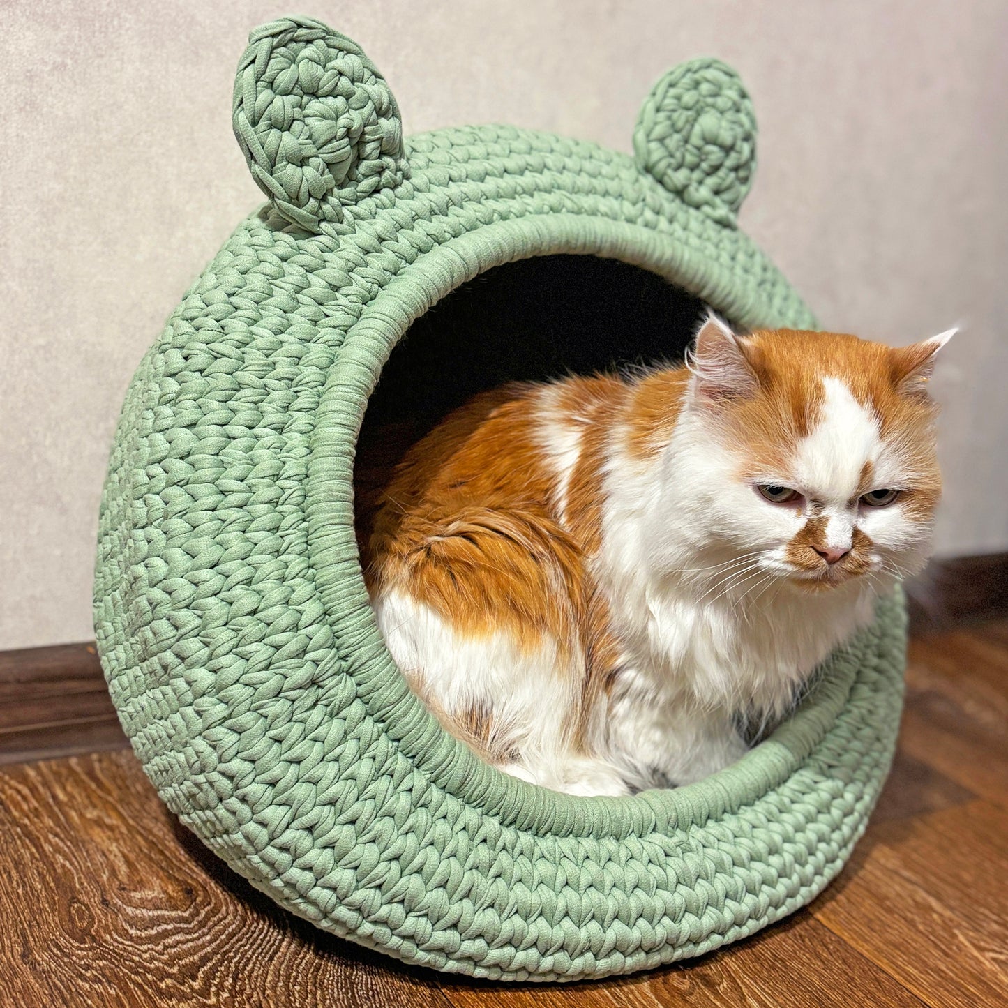 CAT BED Crochet Pattern (skill level beginner)