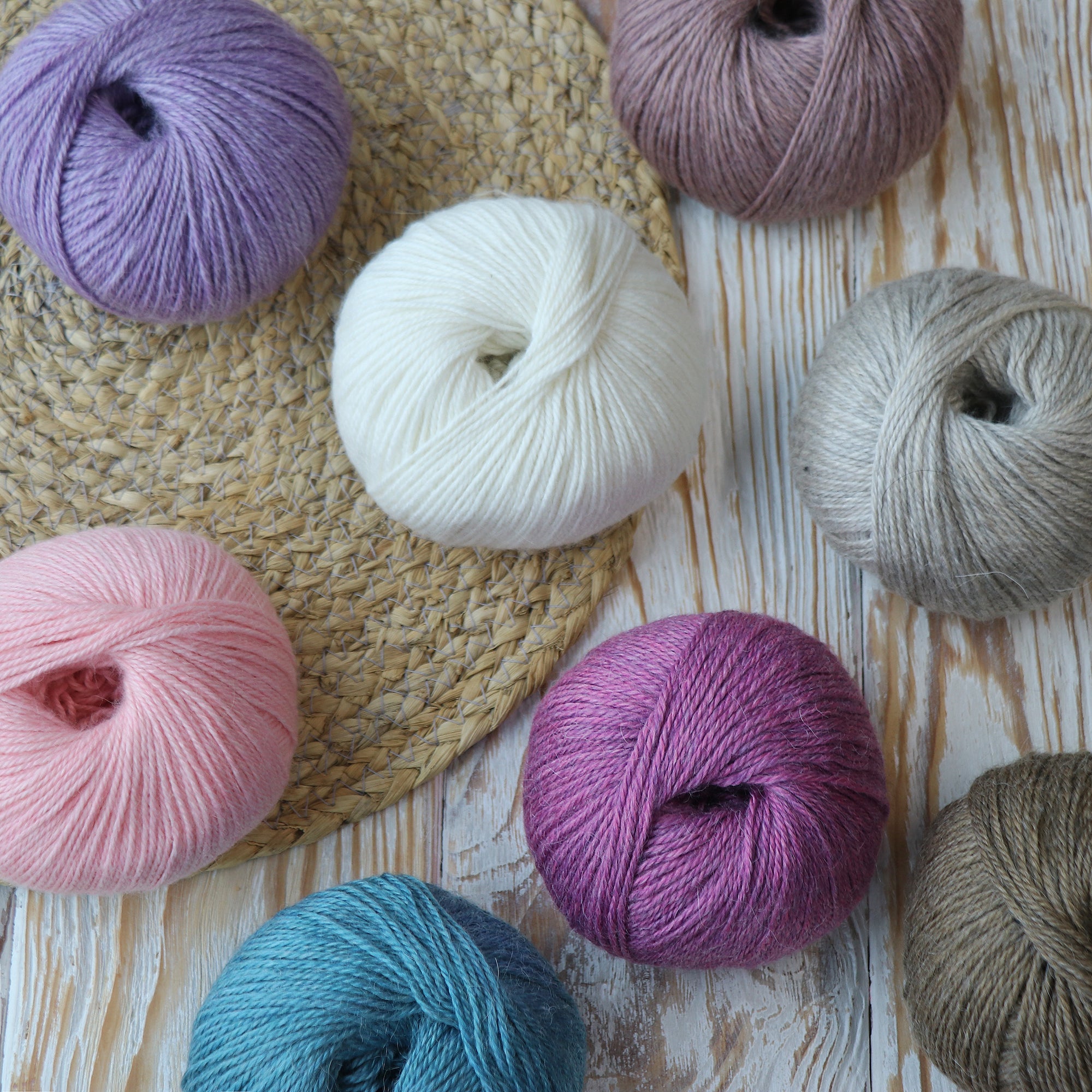 Soft Wool Blend Yarn, 26 colors, 1.76 oz / 142 yds