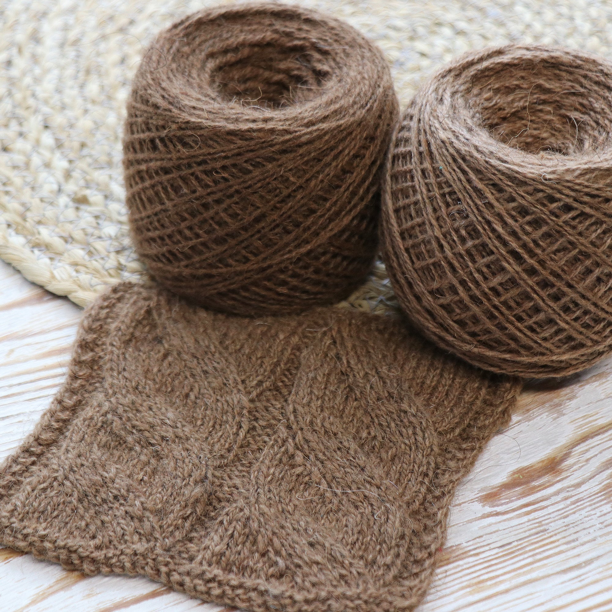 Camel Wool Yarn, 2 colors, 3.53 oz / 383 yds