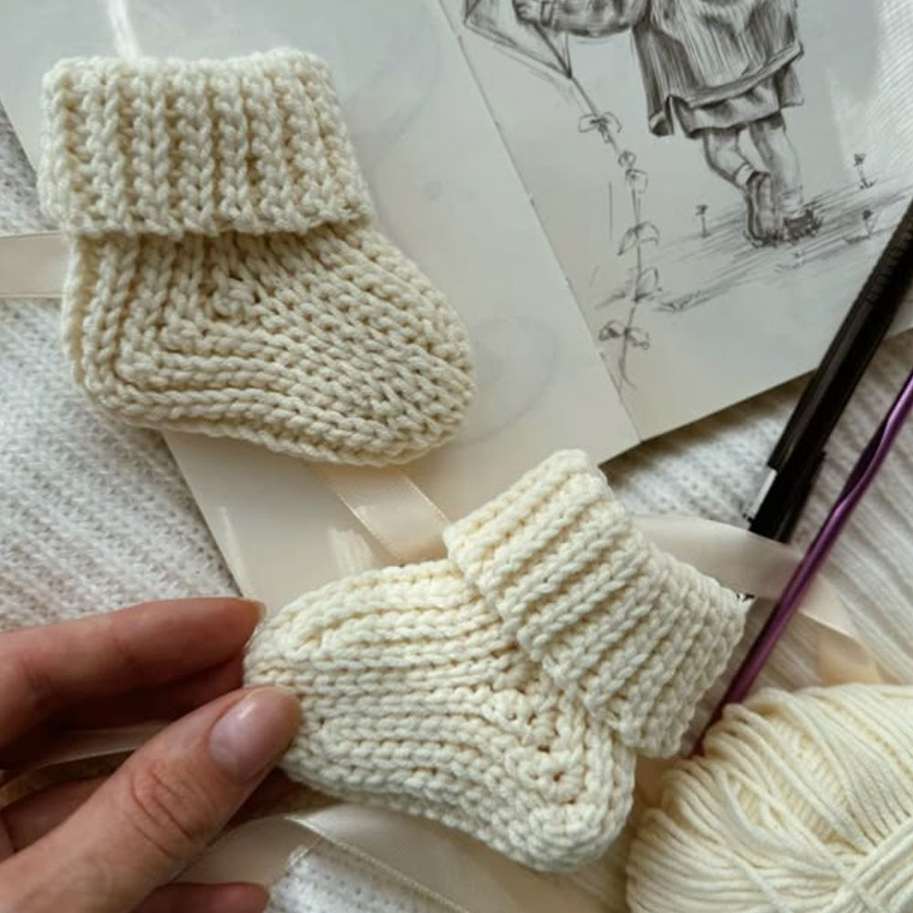 Milk Cotton Yarn, 1.76 oz / 109 yds