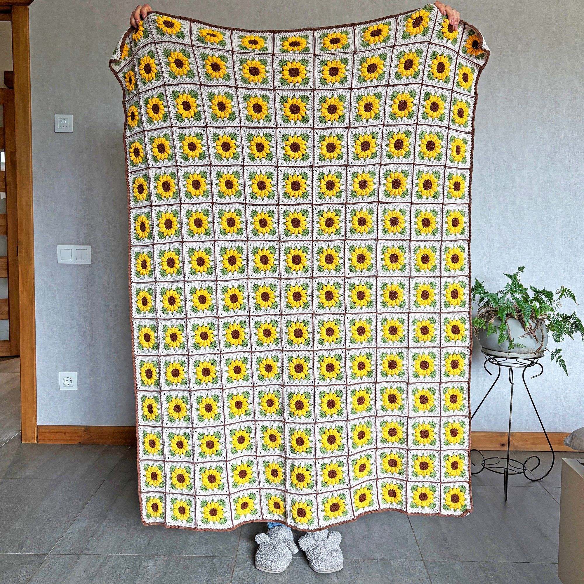 SUNFLOWER BLANKET Crochet Pattern (skill level inetrmediate)