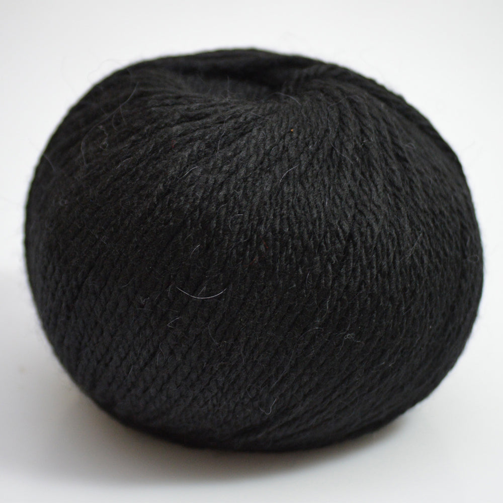 Soft Wool Blend Yarn, 26 colors, 1.76 oz / 142 yds