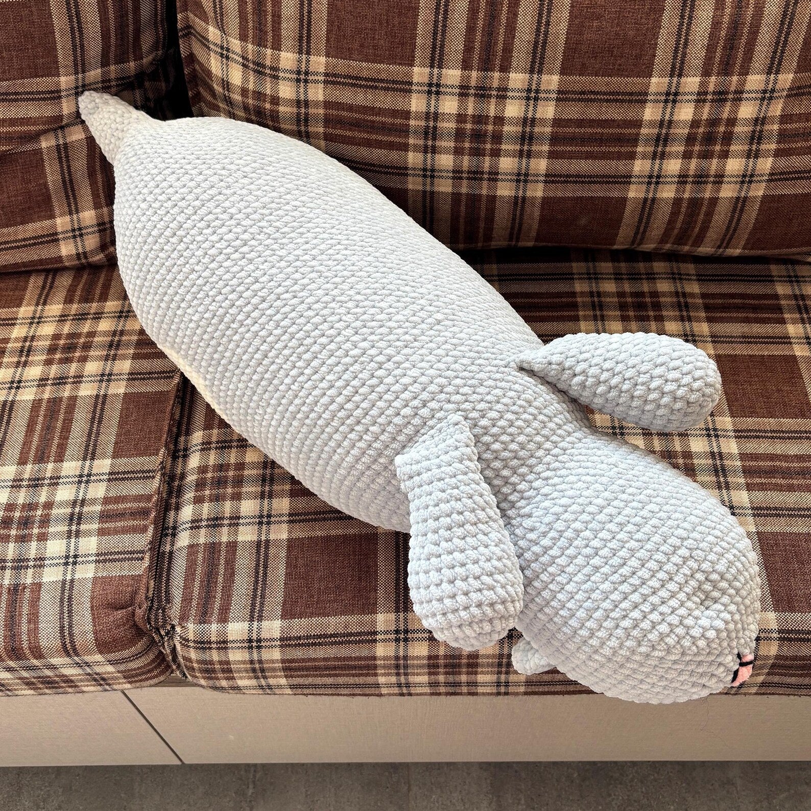 Cat pillow Crochet Kit (skill level Intermediate)