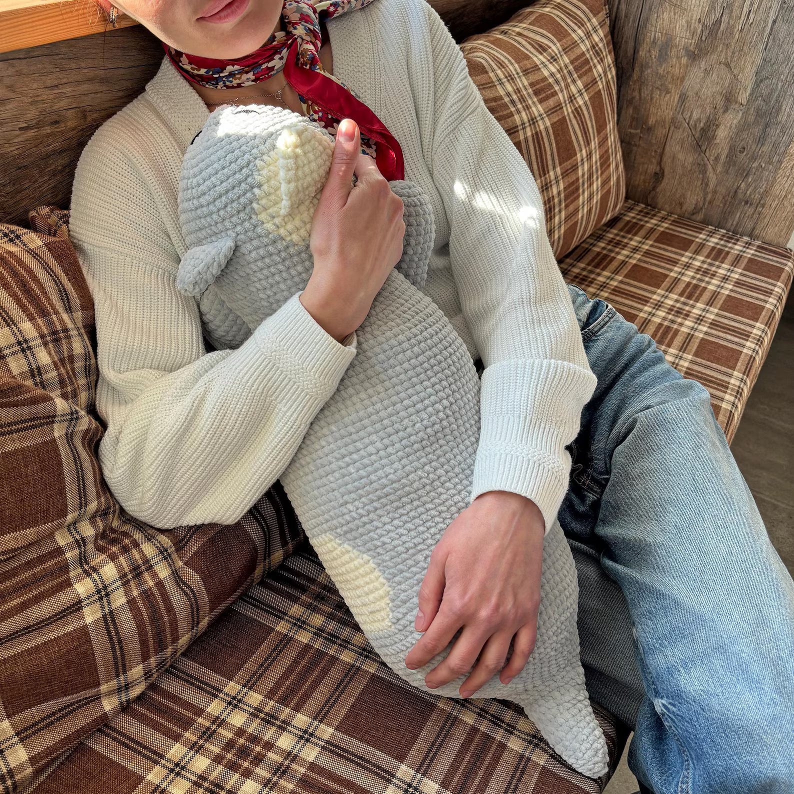 Cat pillow Crochet Kit (skill level Intermediate)