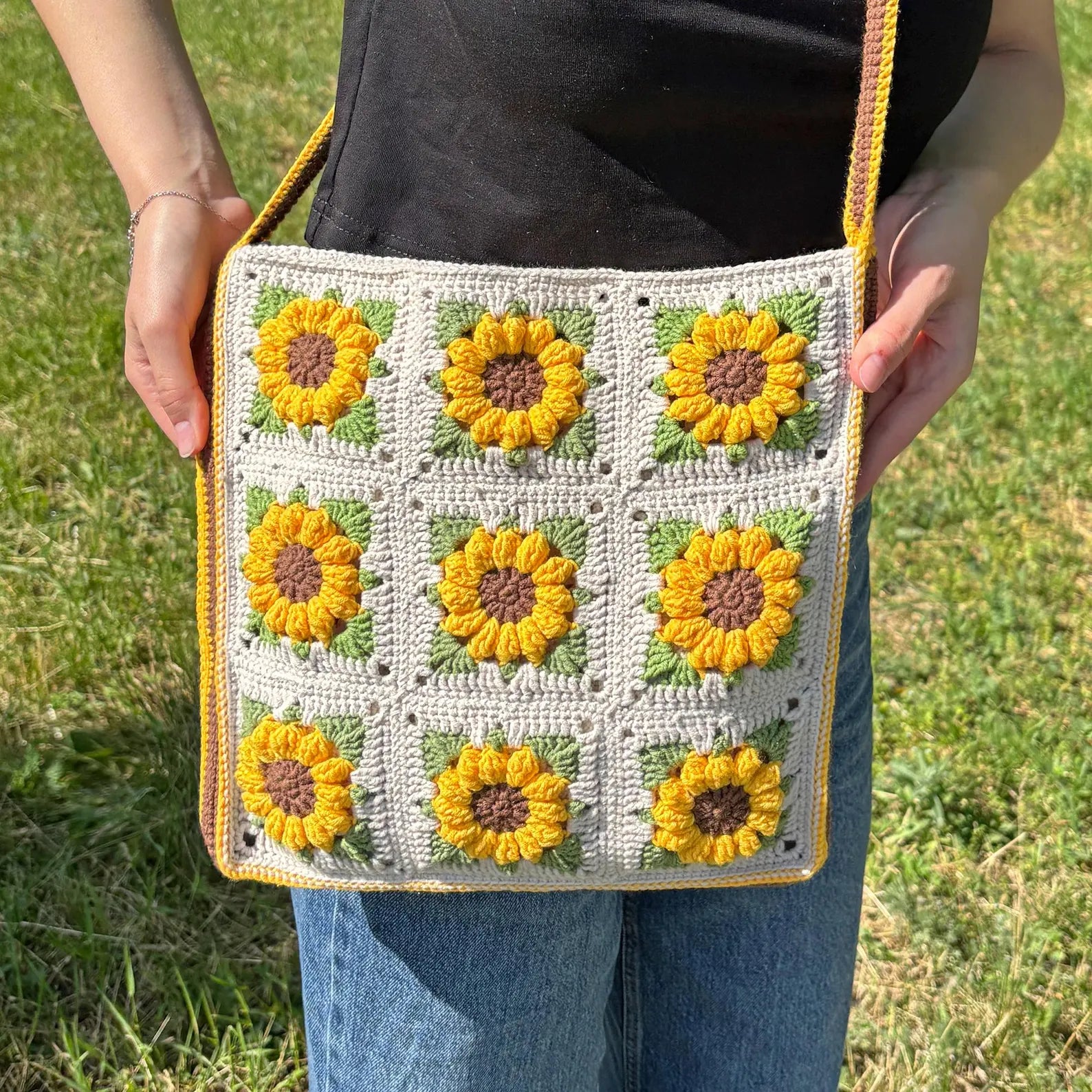 Sunflower Granny Square Tote Bag Crochet Kit (skill level Intermediate)